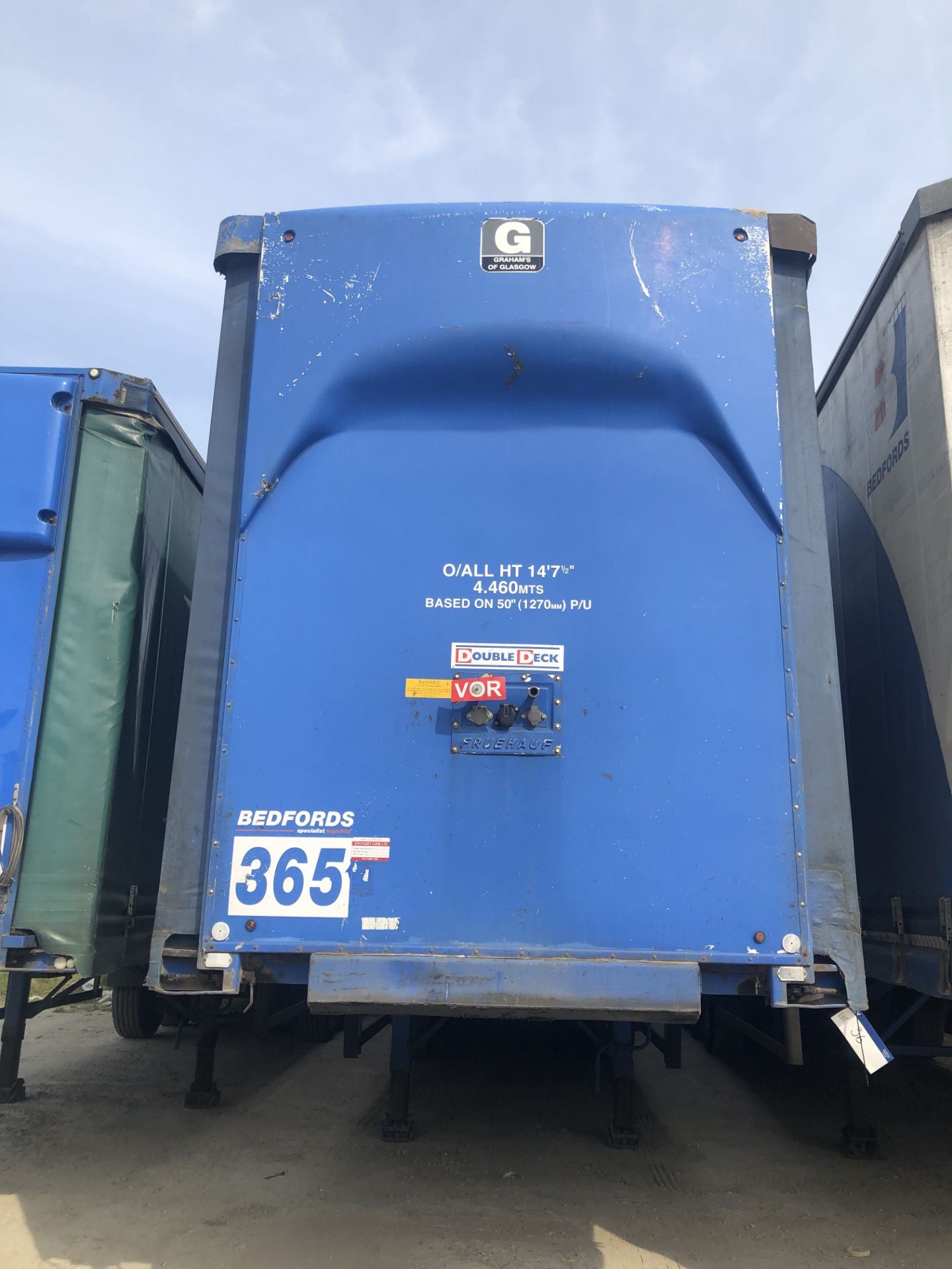 Fruehauf 13.6m Tri-Axle Curtainside Double Deck Semi-Trailer, chassis no. 3W652112, ID no. - Bild 2 aus 11