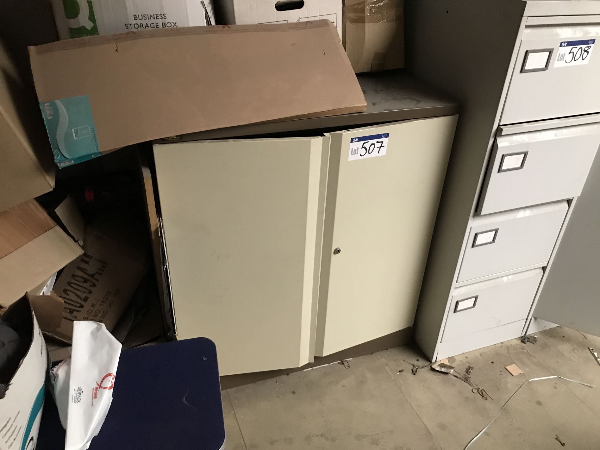 Two Double Door Steel Cabinets (lot located at Bedfords Limited (In Administration), Pheasant Drive, - Bild 2 aus 2