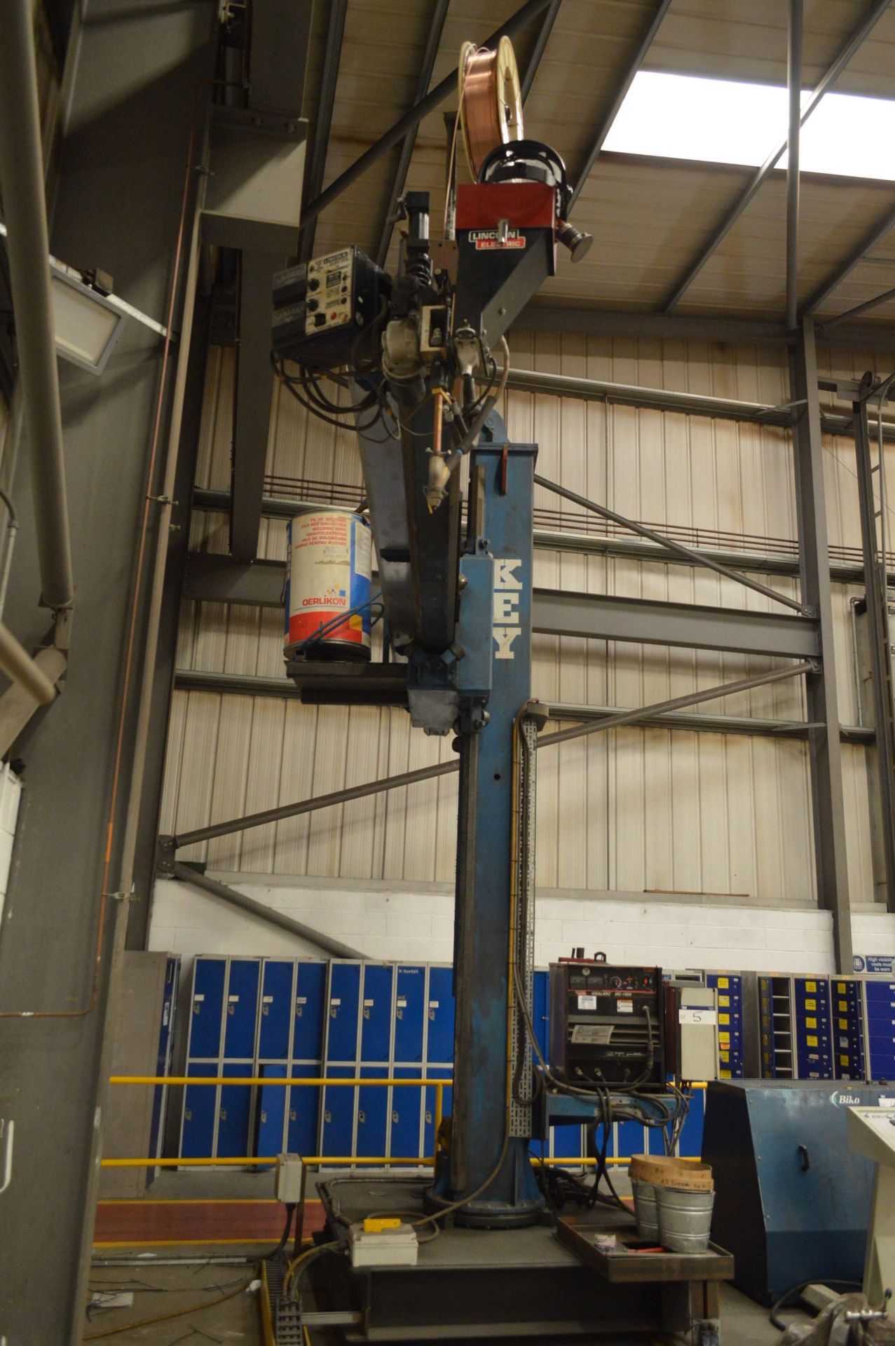 Key 4m x 4m HD SUB ARC COLUMN & BOOM WELDER, serial no. 2216, with Lincoln Idealarc DC-1000 - Image 4 of 5