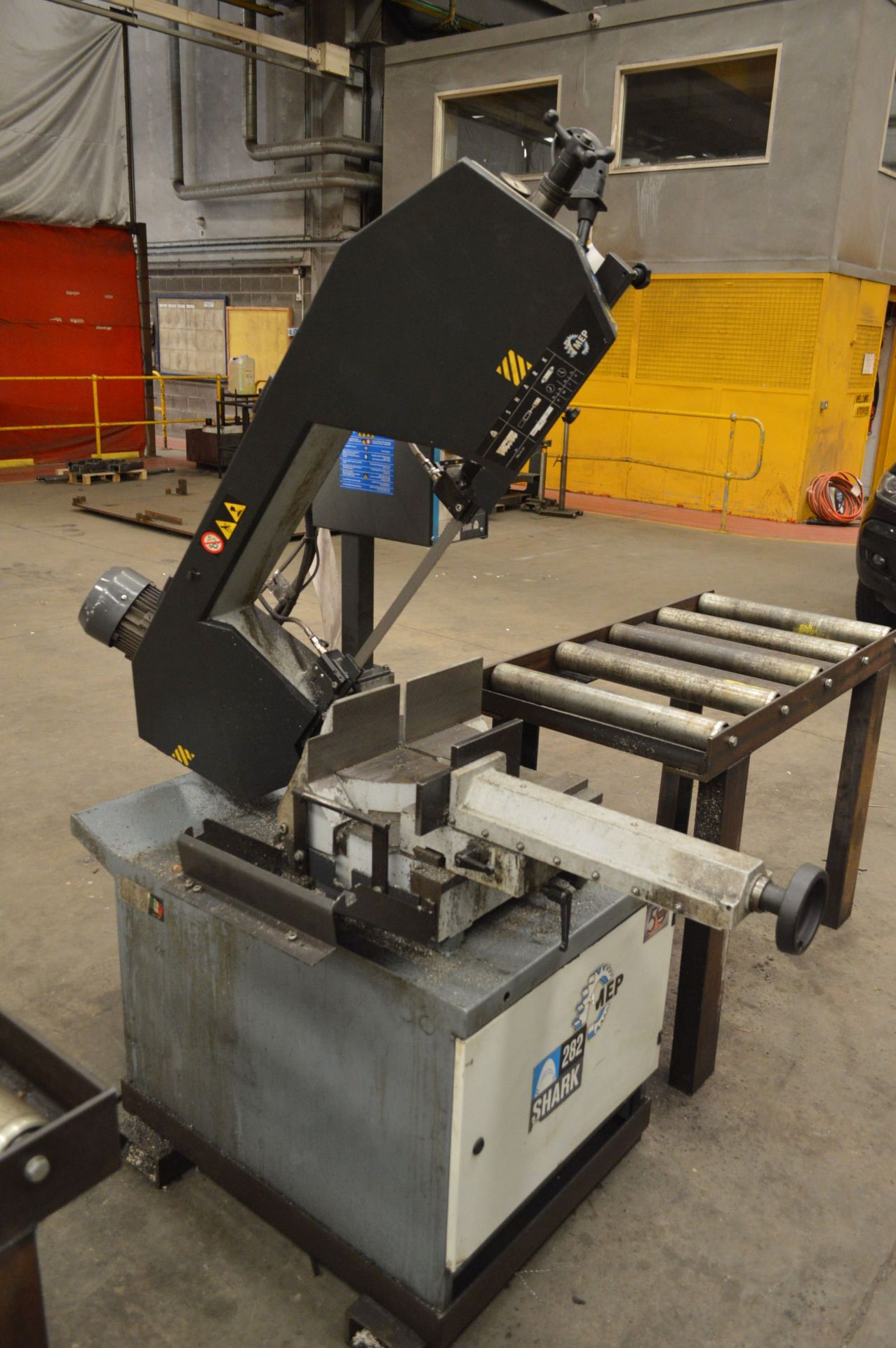 MEP SHARK 282 HORIZONTAL BAND SAW, serial no. 551507/44V, year of manufacture 2014, with infeed - Bild 3 aus 5