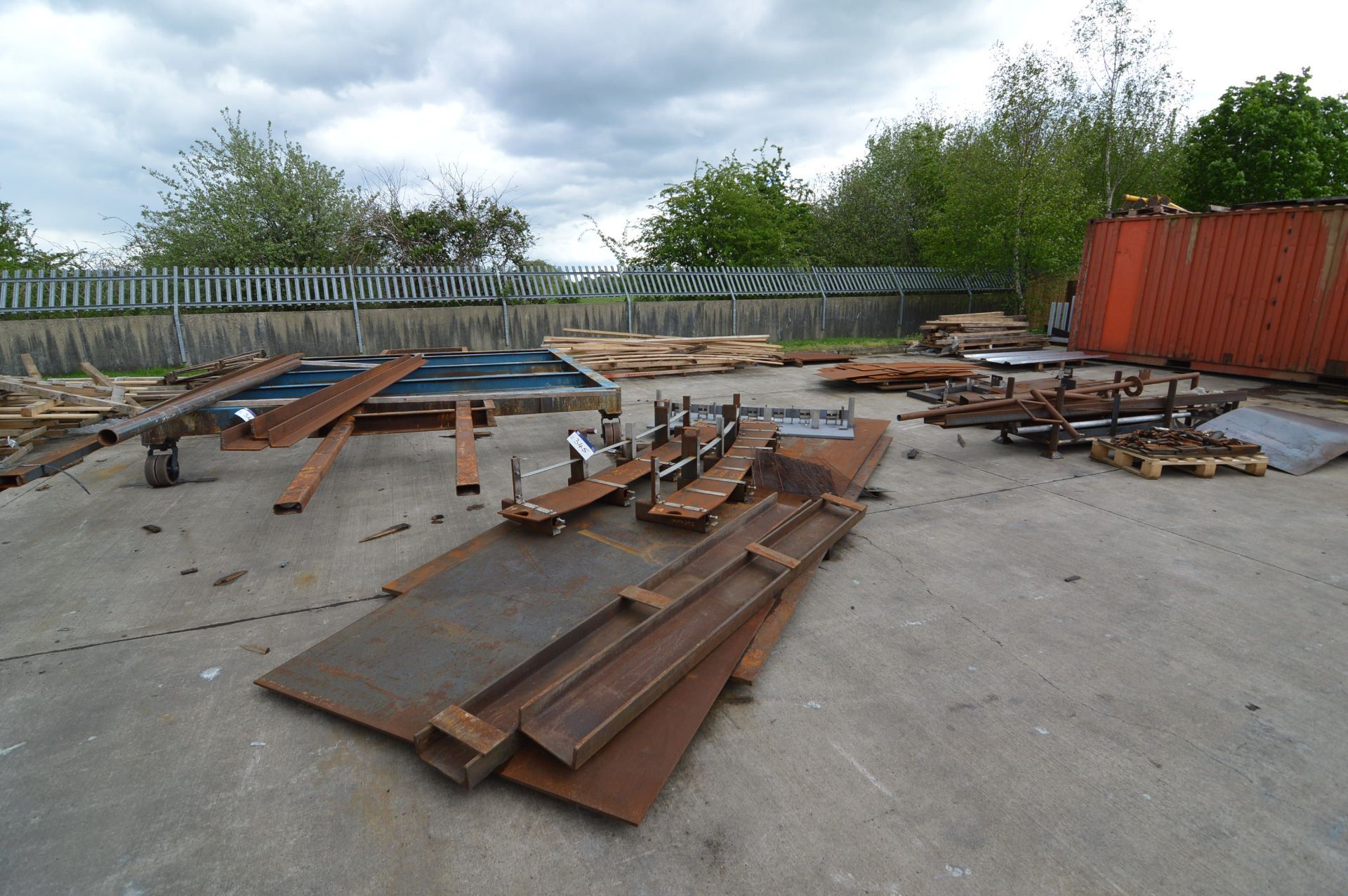Quantity of Various Steel, to include plate, box, chequer, as set out