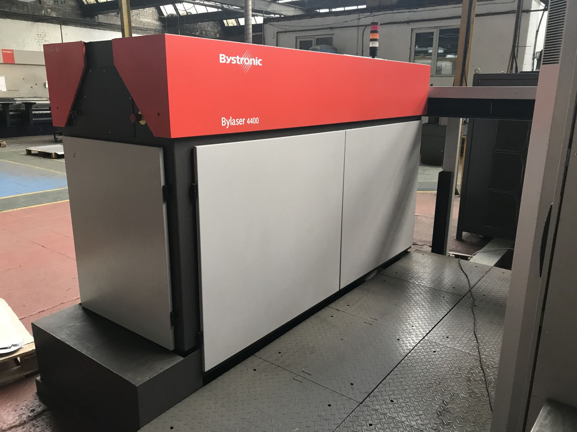 Bystronic BYSPEED 3015 CNC LASER CUTTER, serial no. 784, year of manufacture 2008, cap. 1500mm x - Bild 3 aus 11