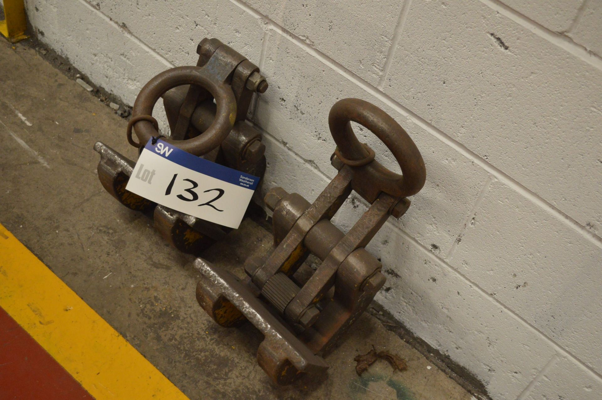 Two Plate Lifting Clamps