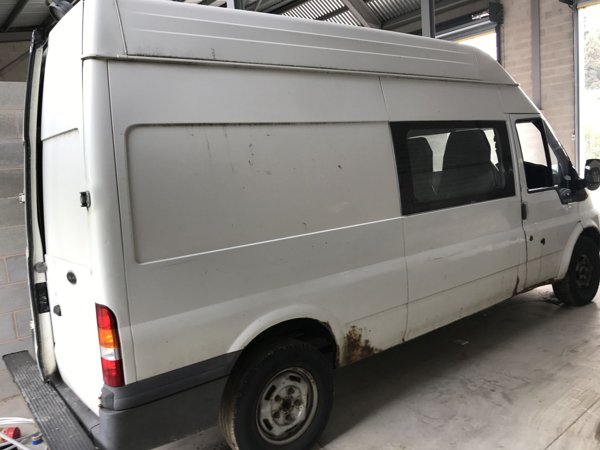 Ford Transit 350 LWB Diesel Panel Van, registration no. YP55 HJE, date first registered 29/11/ - Bild 3 aus 7