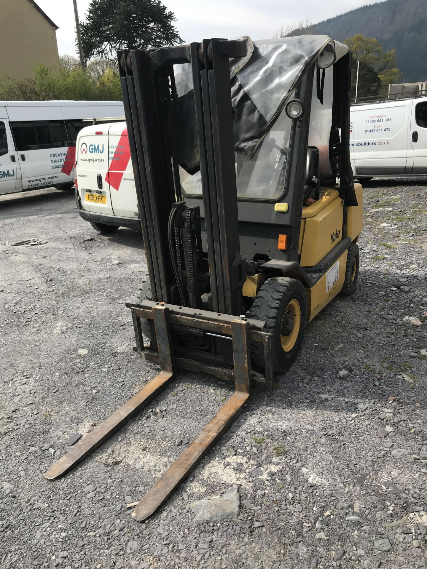 Yale GLP30TFV3045 3000kg LPG Fork Lift Truck, serial no. E177B12248T, year of manufacture 1996,