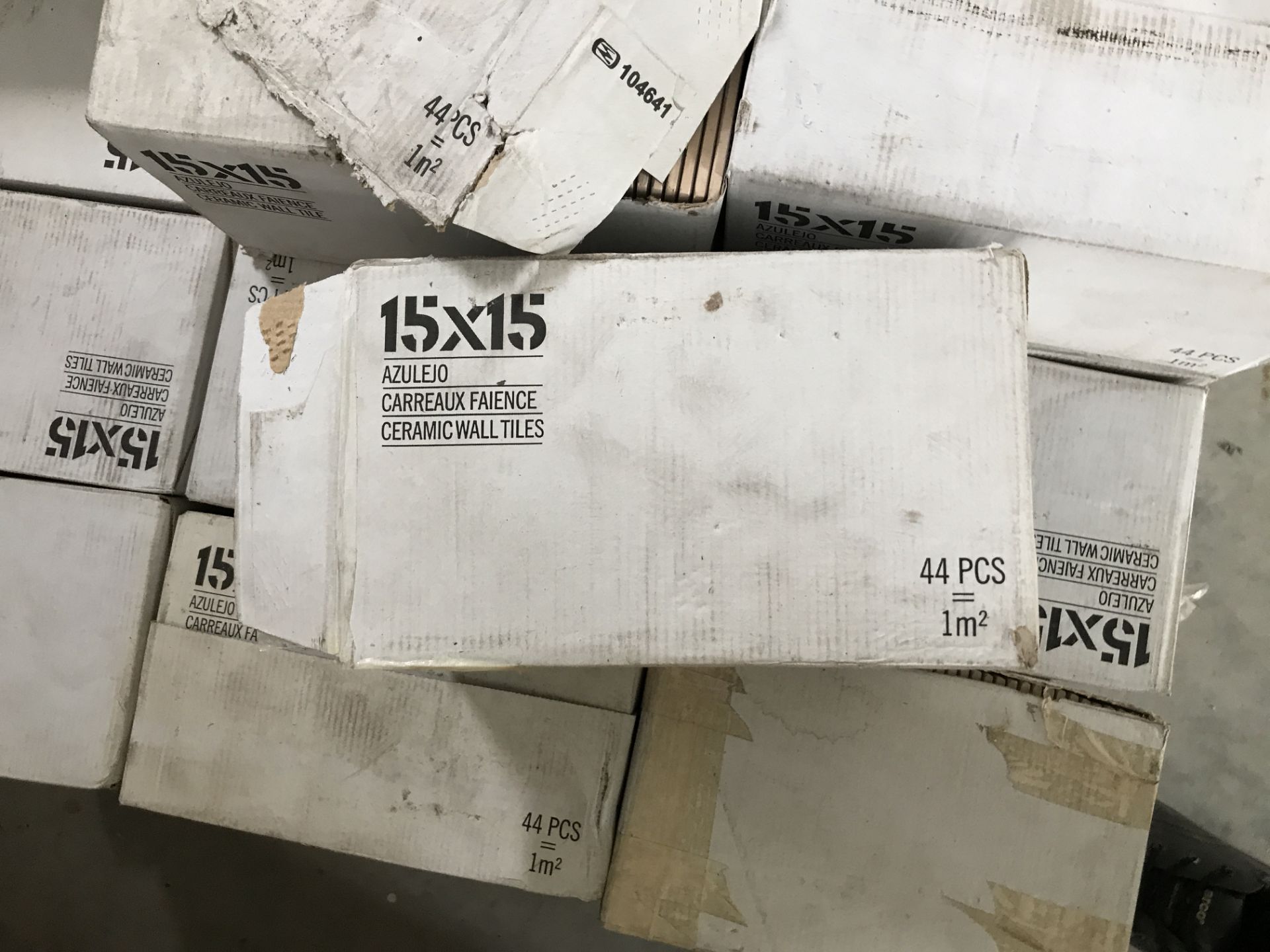 Quantity of 15 x 15 Ceramic Wall Tiles, as set out on pallet - Bild 2 aus 2