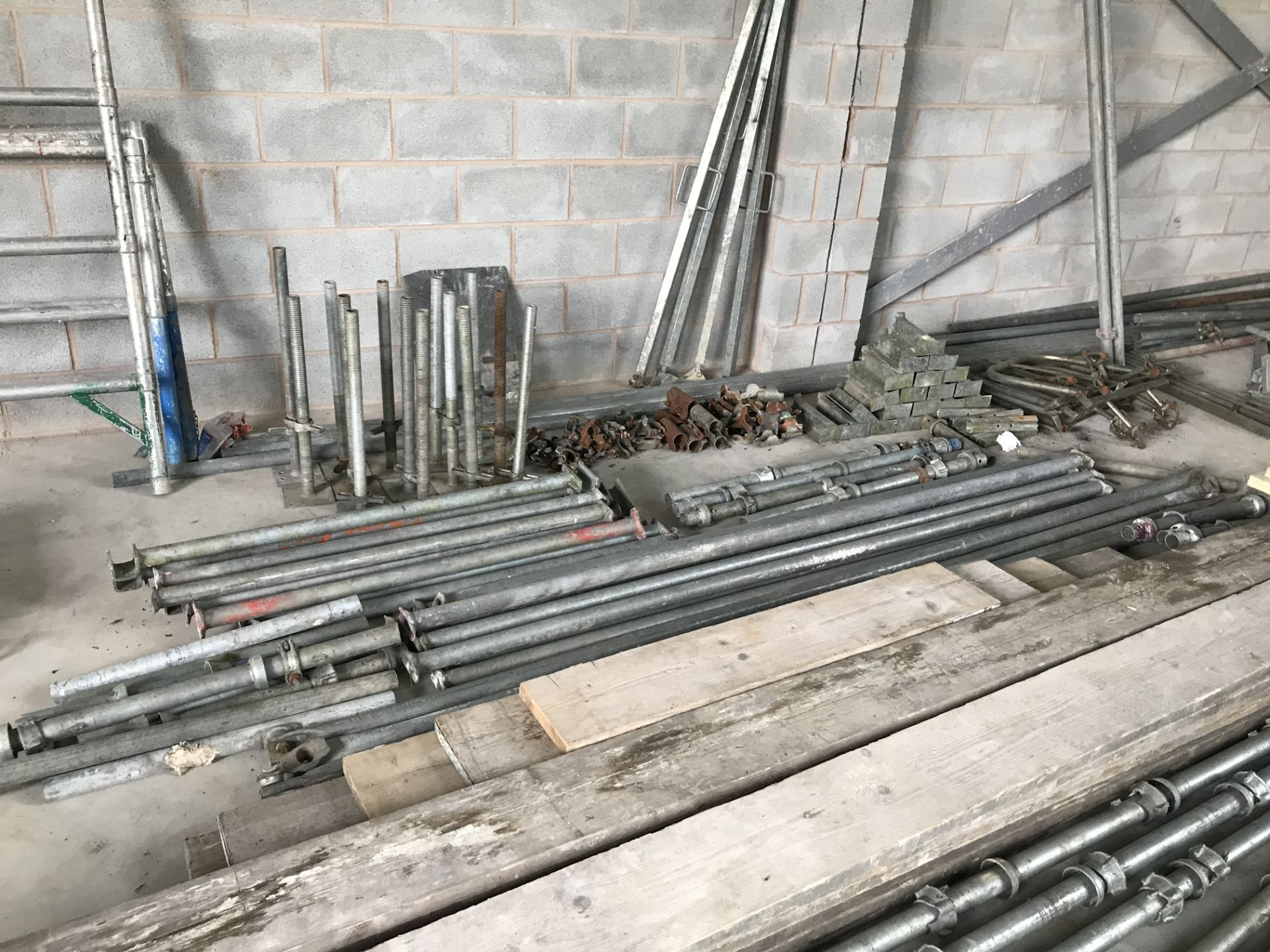 Scaffolding Components, as set out on floor, against wall and on pallet - Image 3 of 6