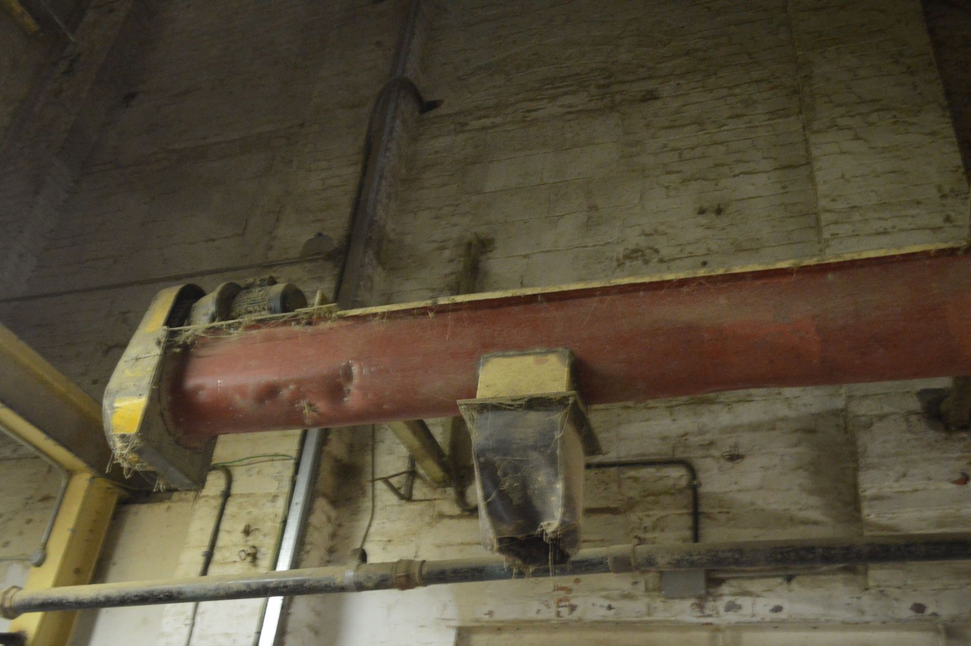 Screw Conveyor, approx. 6m long, with geared electric motor and three discharge outlets (not in - Image 3 of 5