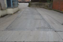 Avery Sectional Weighbridge Platform, approx. 12.3m x 3.05m, with loadcells (purchaser will not be