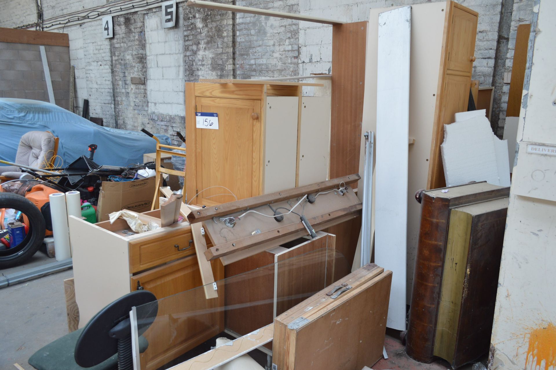 Kitchen Furniture, as set out in one line - Image 3 of 3