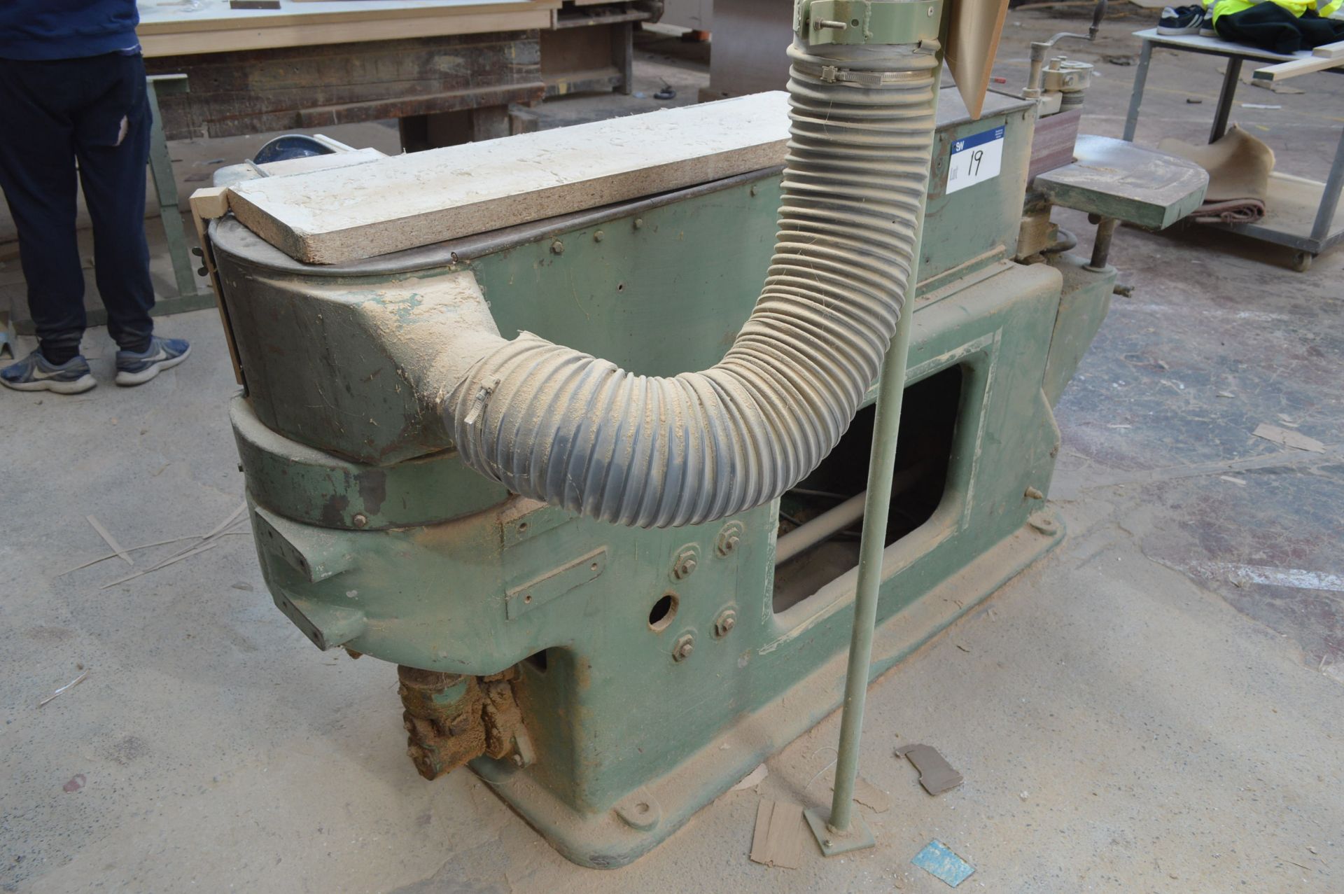 White EDGE SANDER, serial no. M46615R, with flexible dust extraction ducting - Image 4 of 4