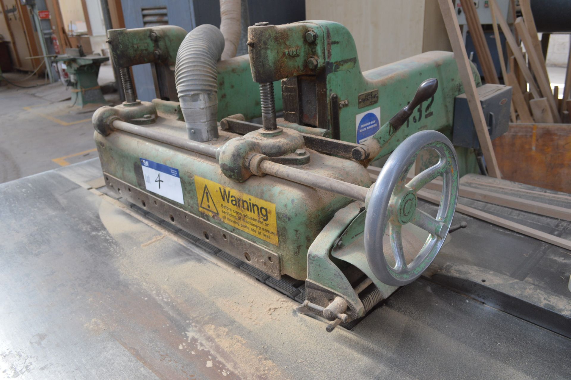 Wadkin PU STRAIGHT LINE EDGER, serial no. 659, with flexible dust extraction hose - Image 5 of 6