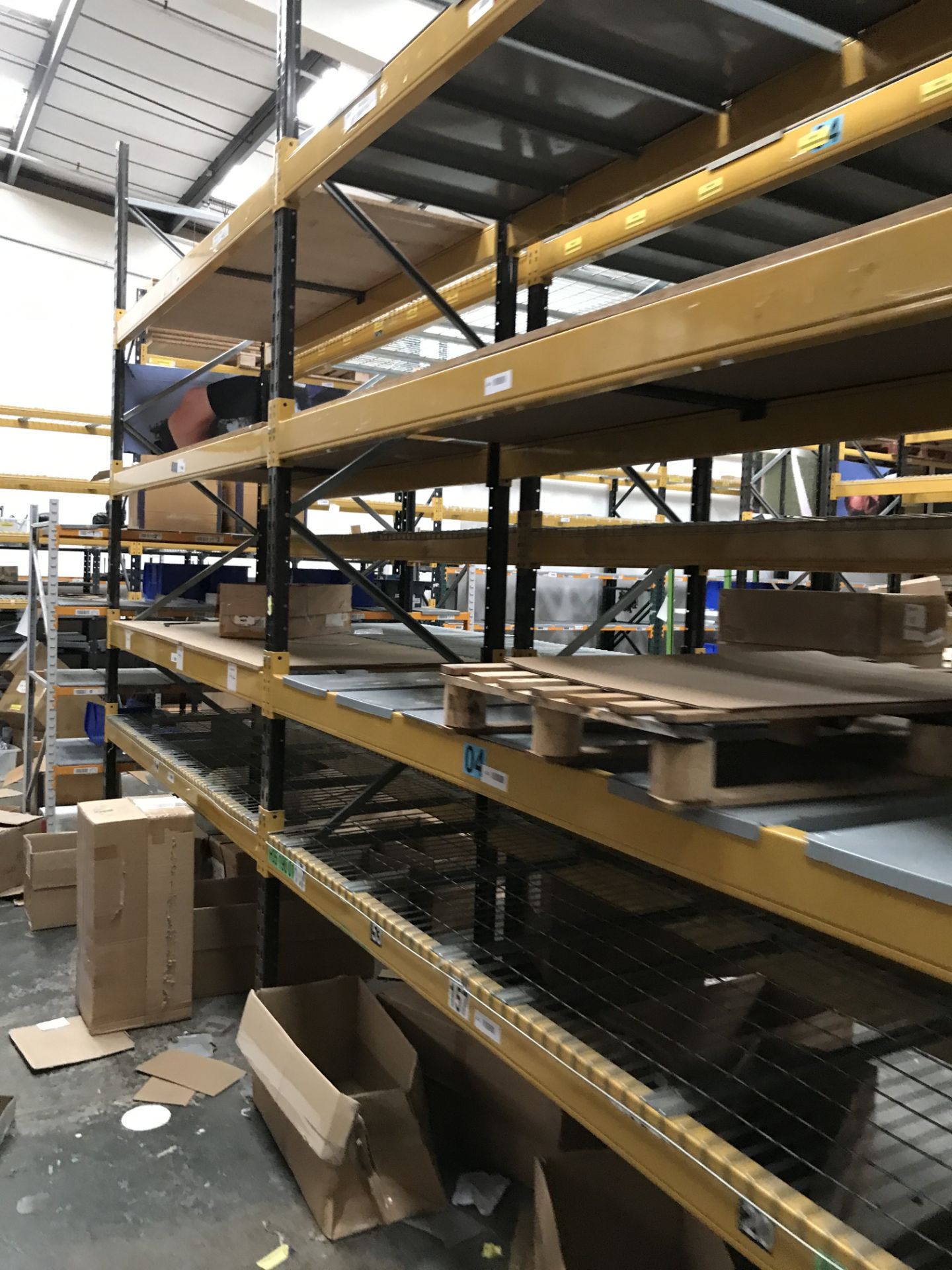 Link 51 11-Bay Mainly Five-Tier Boltless Pallet Racking, each bay approx. 2.8m long x 4m high x - Image 18 of 19