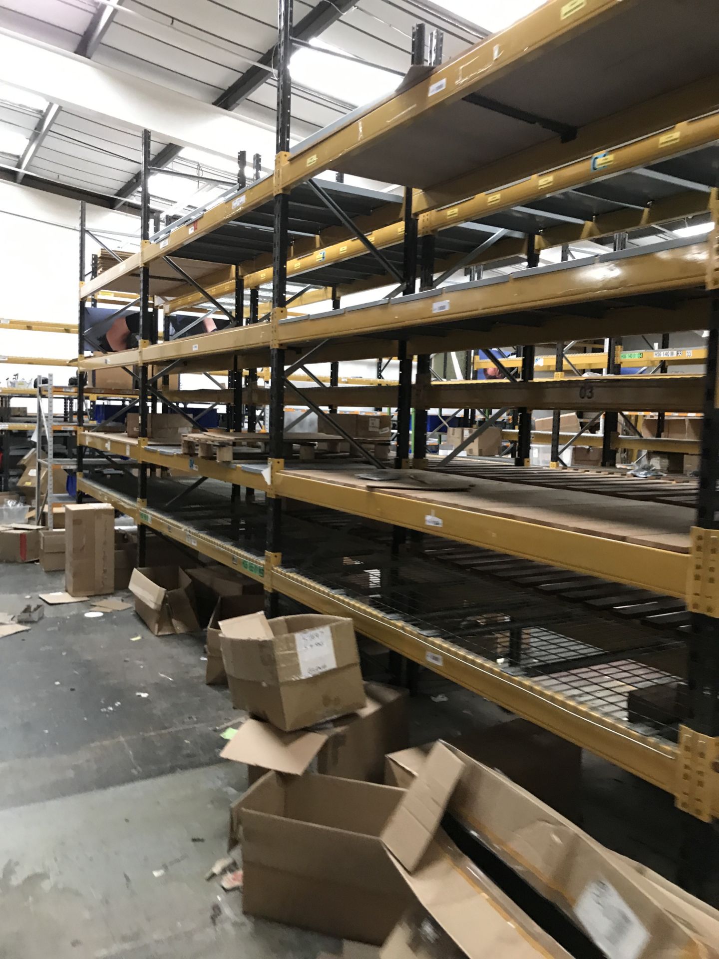 Link 51 11-Bay Mainly Five-Tier Boltless Pallet Racking, each bay approx. 2.8m long x 4m high x - Image 16 of 19