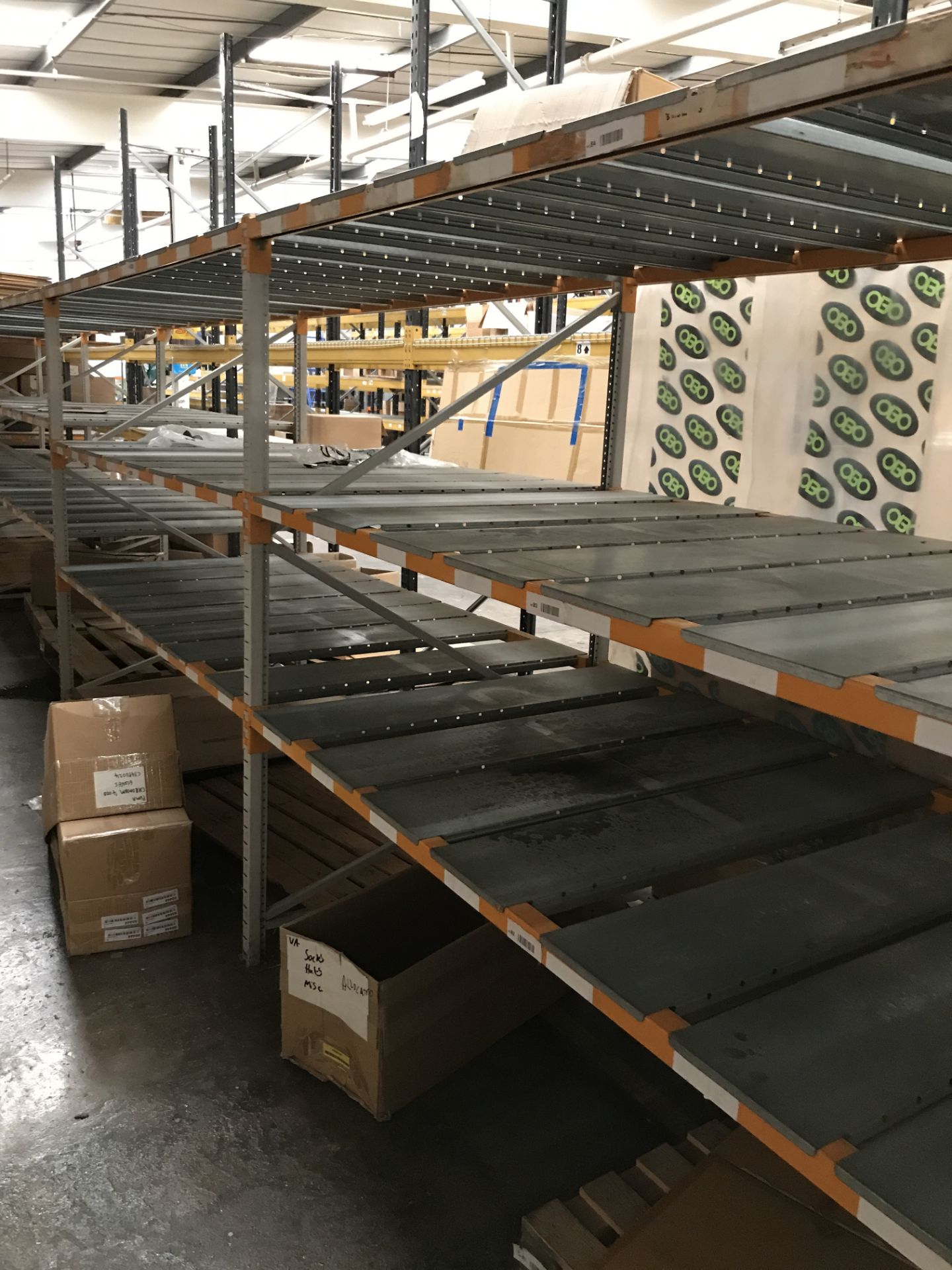 Six-Bay Three-Tier Boltless Pallet Racking, each bay approx. 2.7m long x 4m high x 900mm deep ( - Image 3 of 8