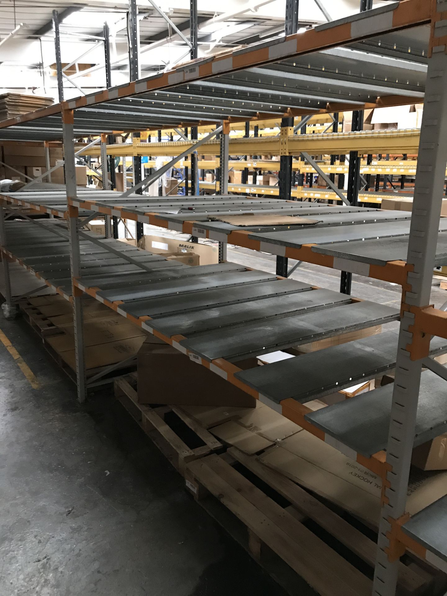 Six-Bay Three-Tier Boltless Pallet Racking, each bay approx. 2.7m long x 4m high x 900mm deep ( - Image 5 of 8