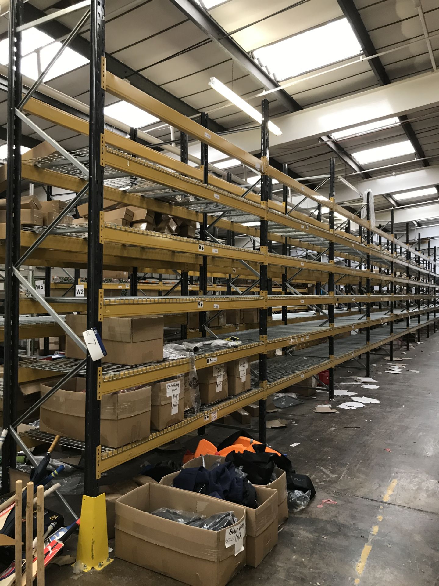 Link 51 11-Bay Mainly Six-Tier Boltless Pallet Racking, each bay approx. 2.8m long x 4m high x 900mm - Image 3 of 15