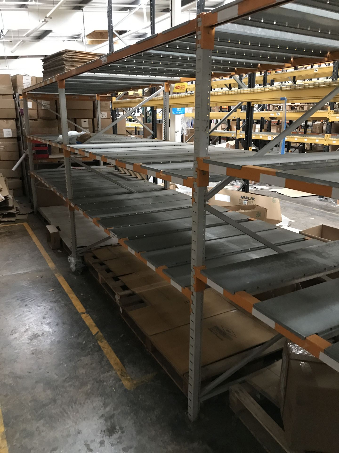 Six-Bay Three-Tier Boltless Pallet Racking, each bay approx. 2.7m long x 4m high x 900mm deep ( - Image 6 of 8