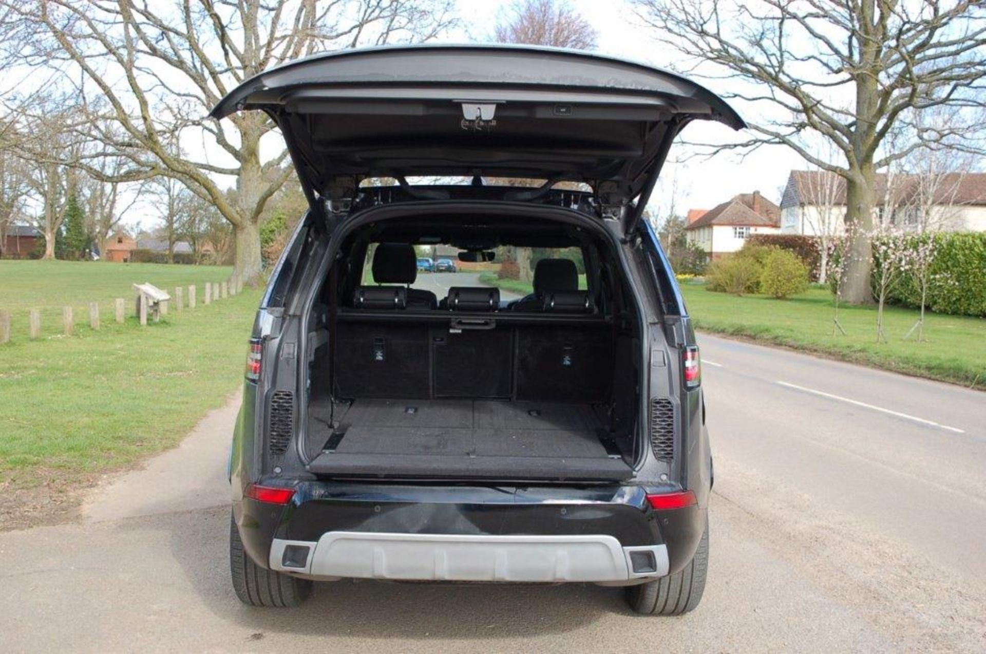 Land Rover DISCOVERY HSE TD6 AUTOMATIC DIESEL ESTA - Image 7 of 11