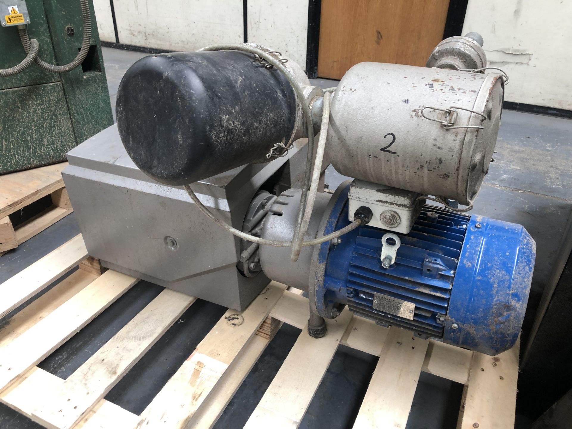 Becker U4.250SA/K Vacuum Pump, serial no. F3291355