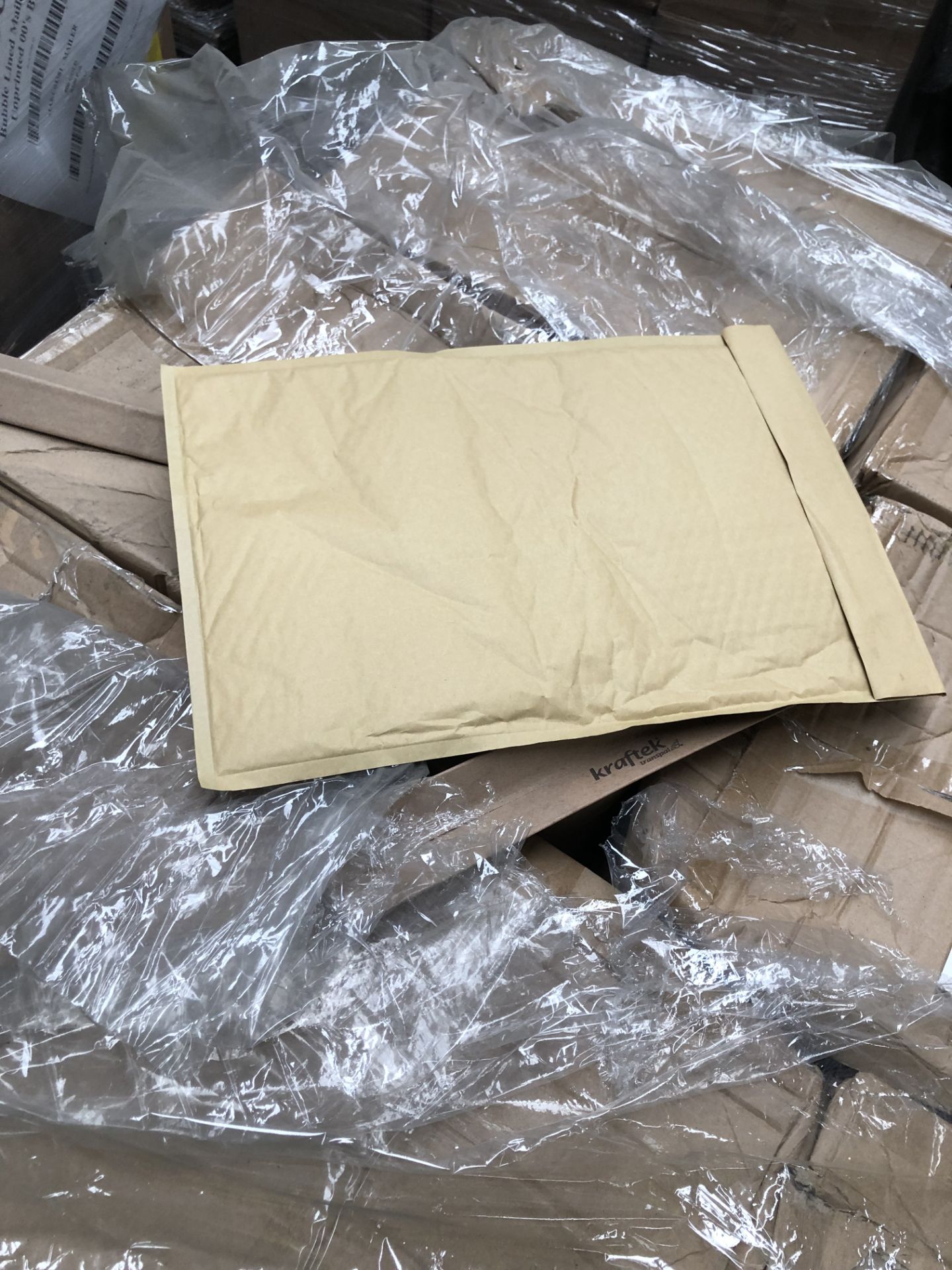 Approx. ½ Pallet of A3 Bubble Mailer, approx. 13 b - Image 2 of 2