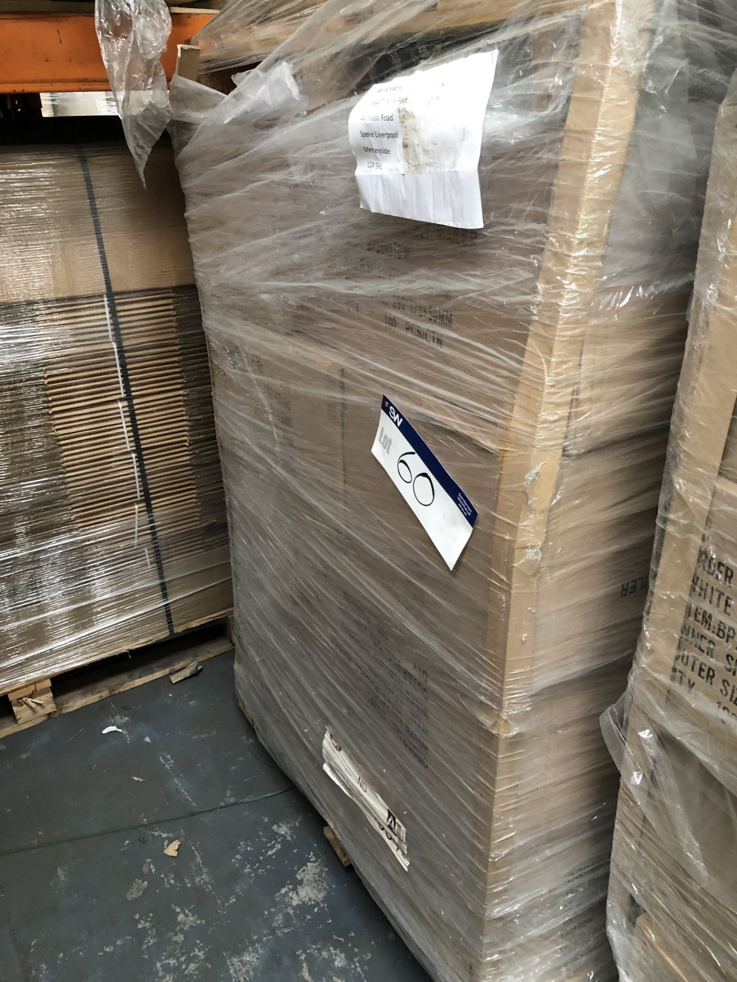 Pallet of White Bubble Mailer, box quantity of 100