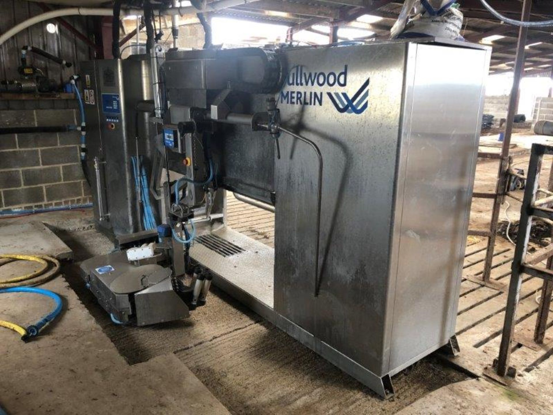 Fullwood MERLIN MK4 RIGHT HAND MILKING ROBOT, serial number 1083RPS111GE, year of manufacture - Image 4 of 5