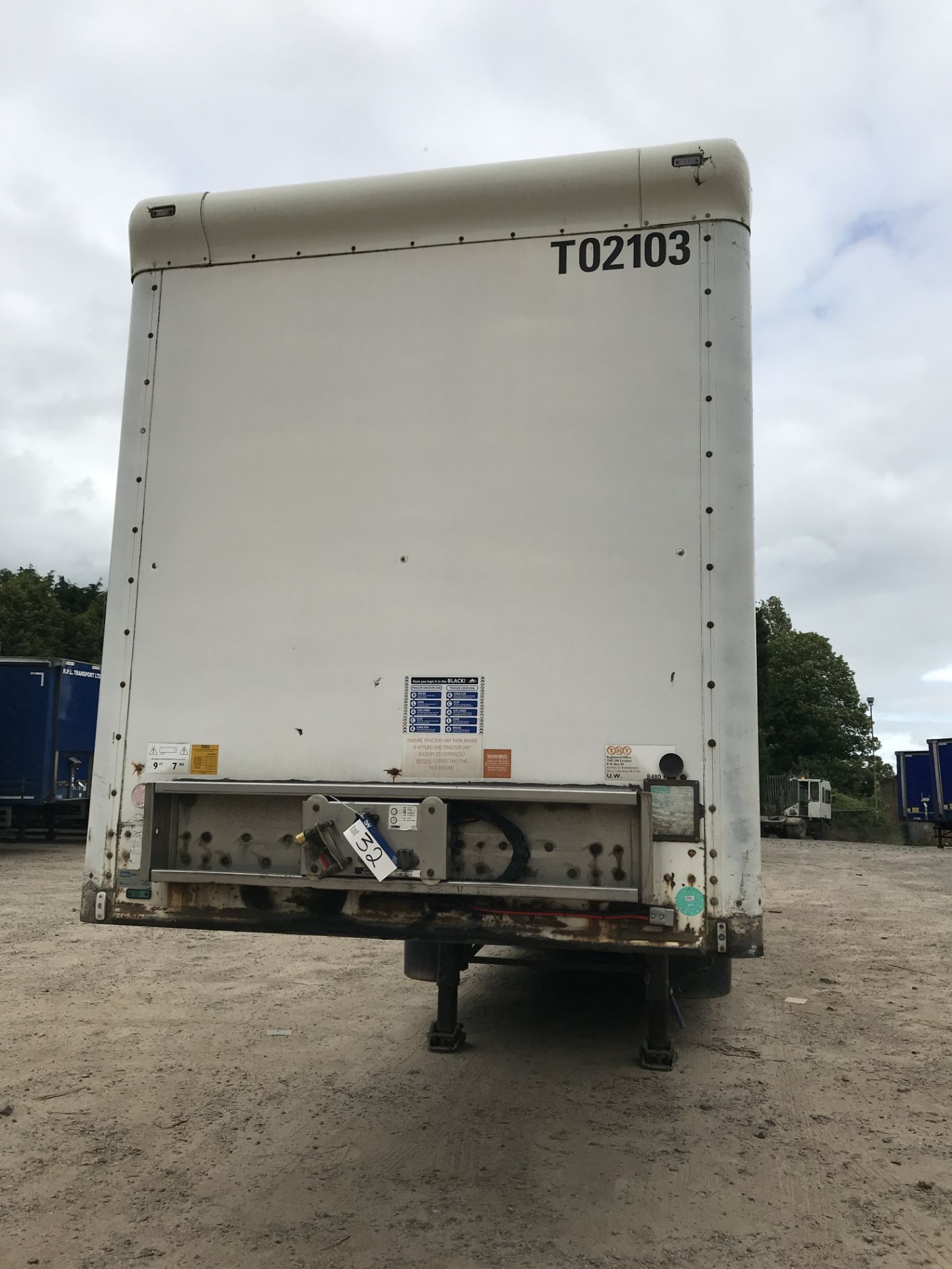 Cartwright 13.7m Tandem Axle Box Semi Trailer with - Image 3 of 11