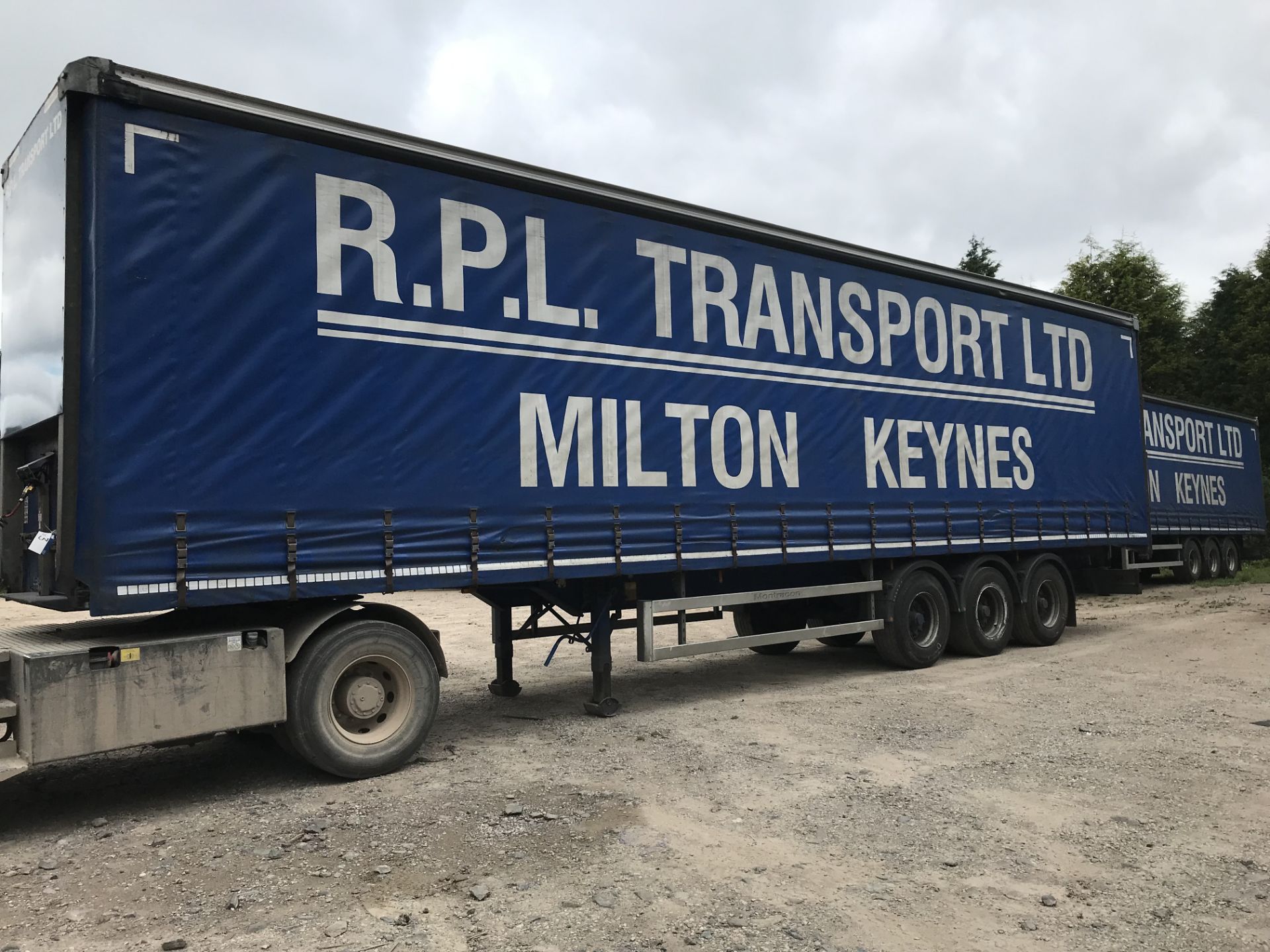 Montracon 13.6m Tri-Axle Curtainside Single Deck S