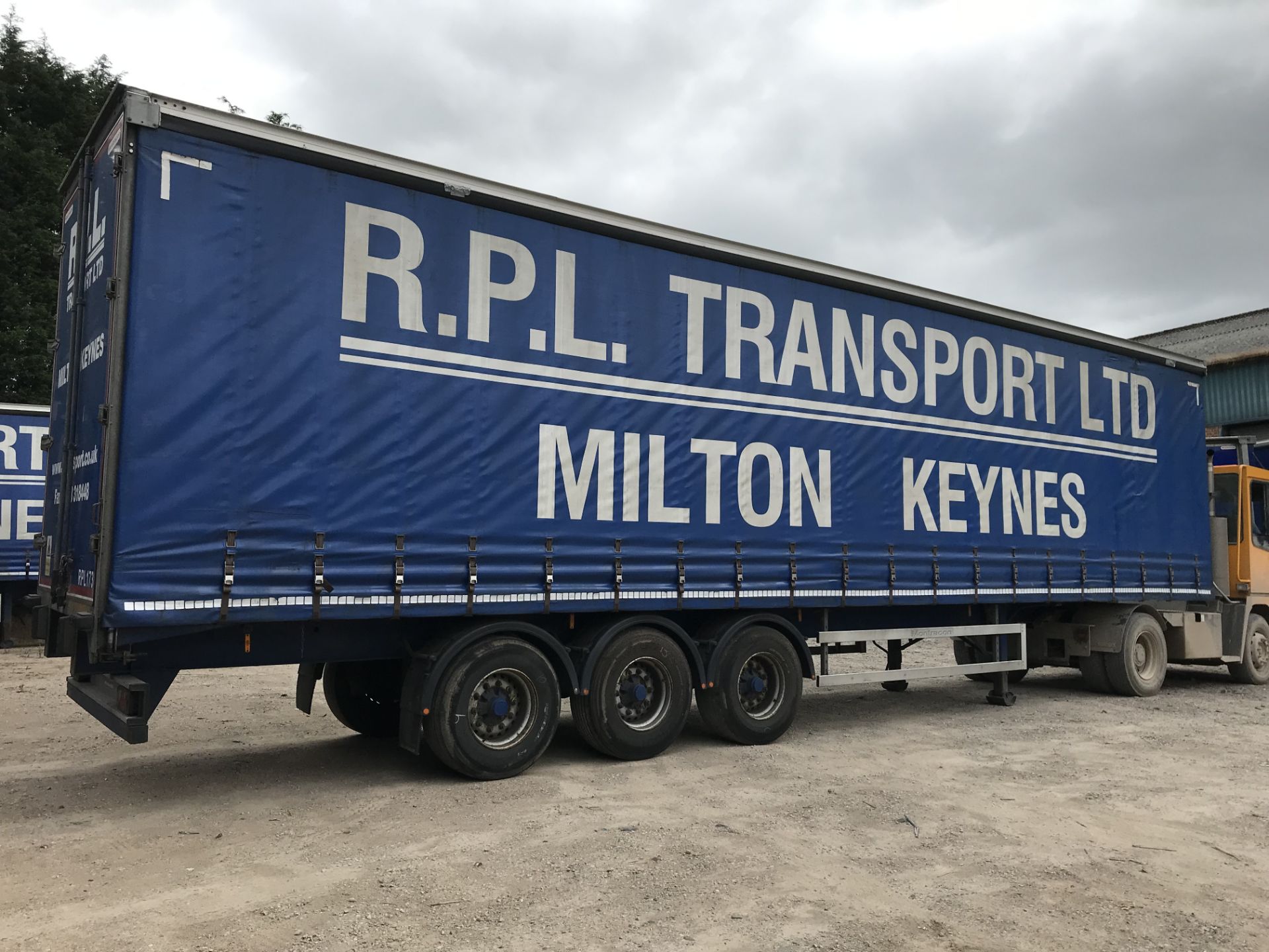 Montracon 13.6m Tri-Axle Curtainside Single Deck S - Image 2 of 7