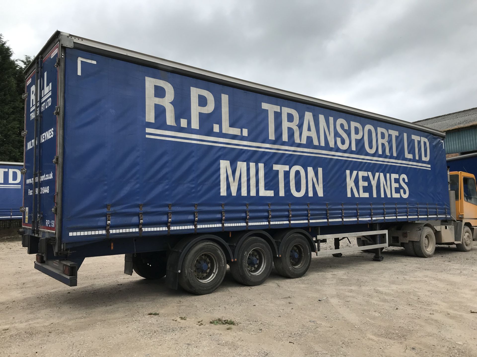 Montracon 13.6m Tri-Axle Curtainside Single Deck S - Image 2 of 7