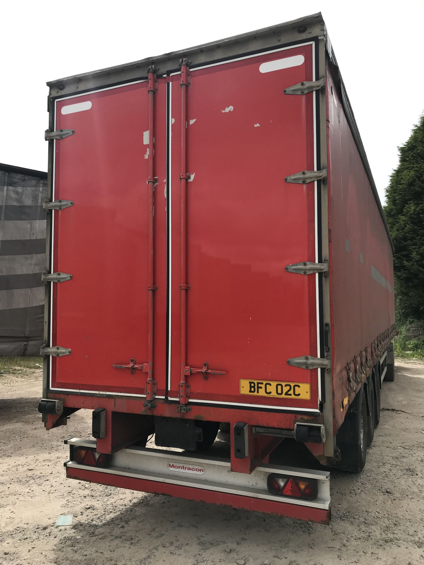 Montracon 13.6m Tri-Axle Curtain Side Semi Trailer - Image 4 of 7