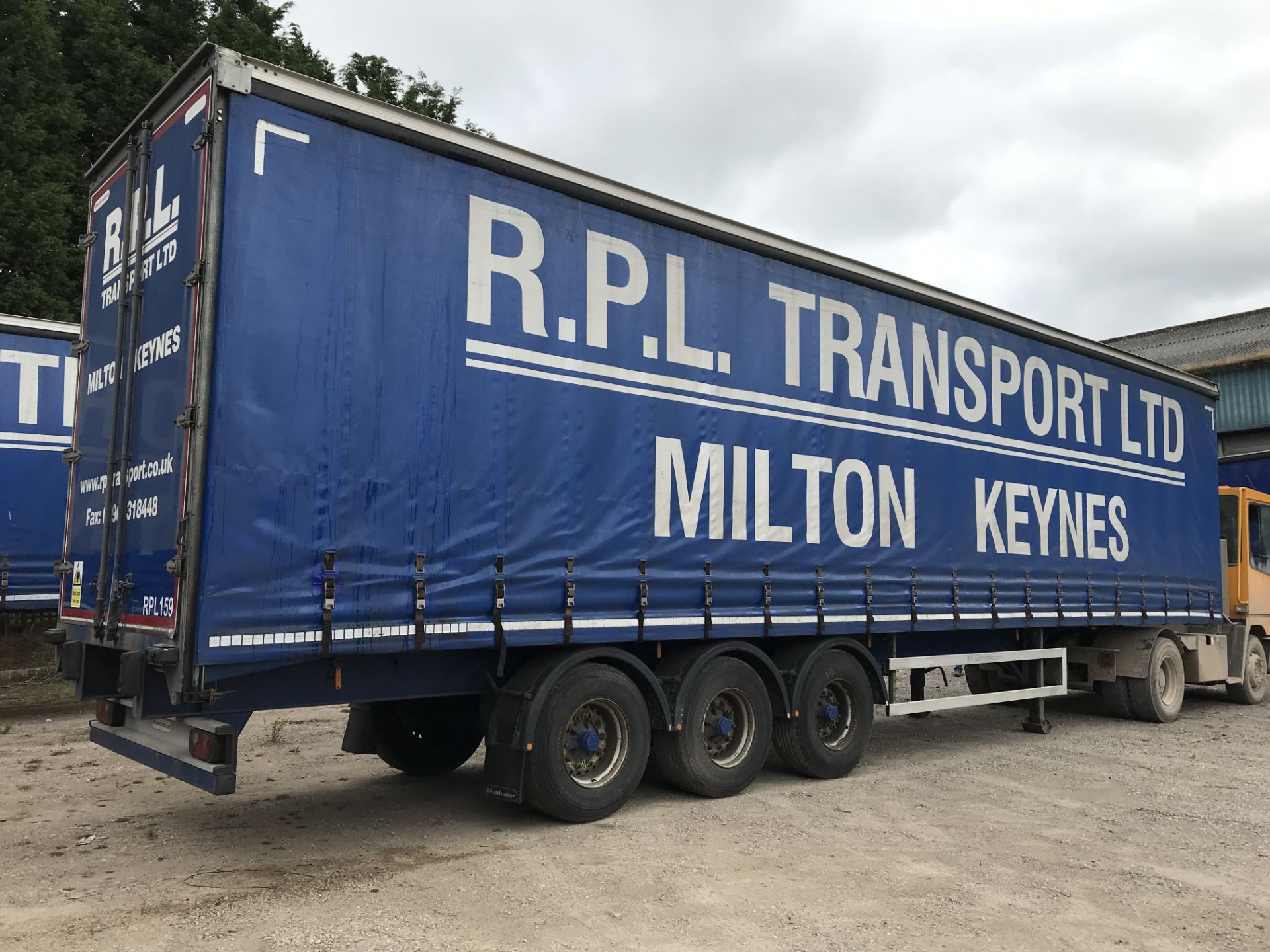 Montracon 13.6m Tri-Axle Curtainside Single Deck S - Image 2 of 7