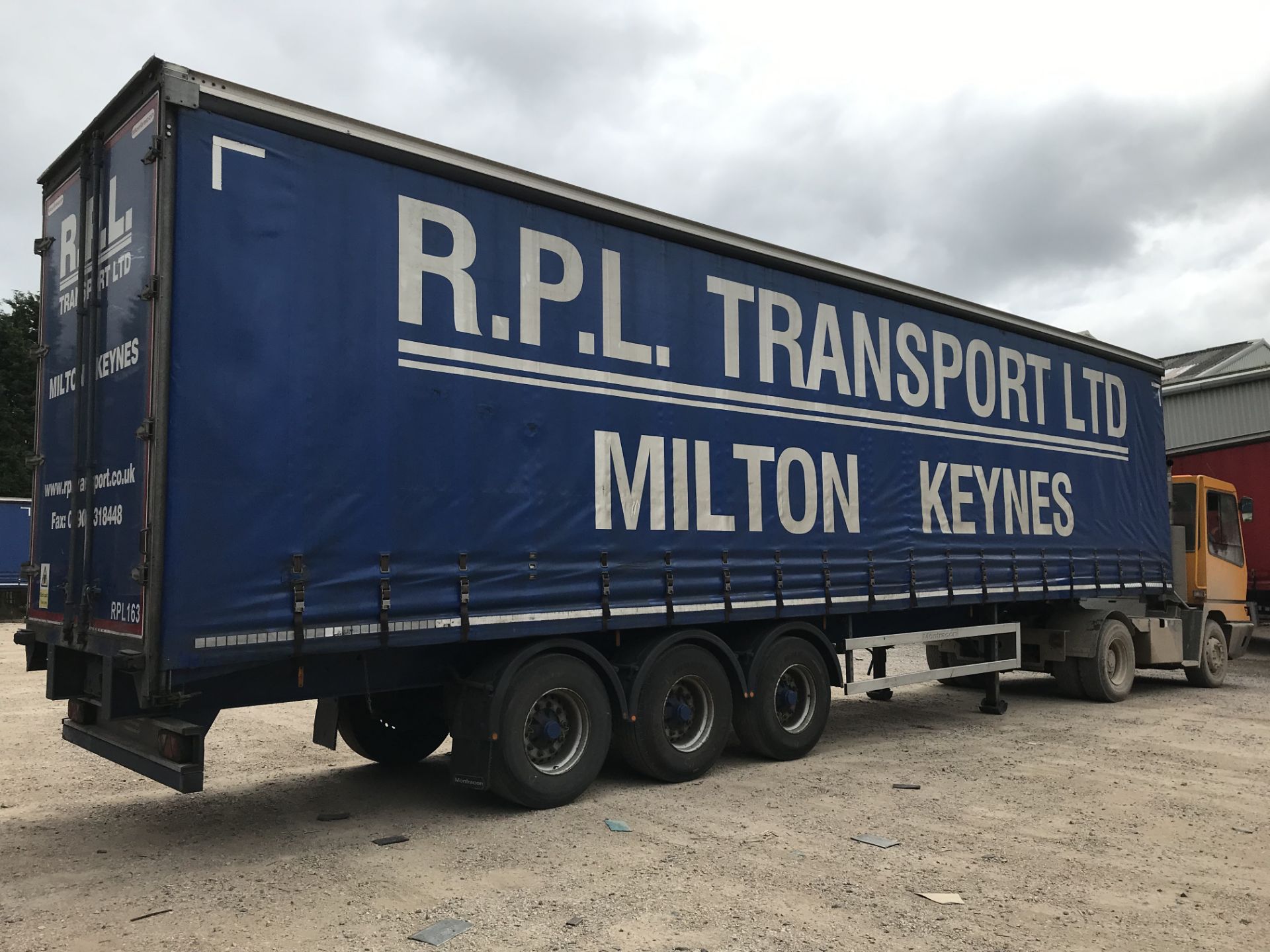 Montracon 13.6m Tri-Axle Curtainside Single Deck S - Image 2 of 7