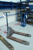Hand Hydraulic Pallet Truck, with forks, approx. 1m x 700mm