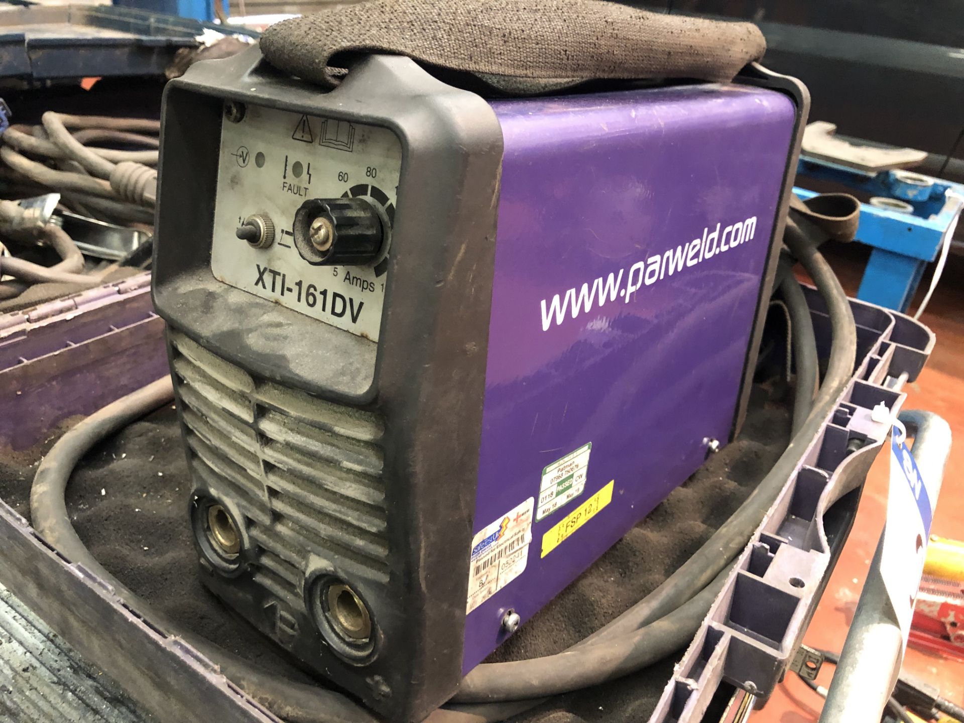 Parweld XTI-161DV Arc Welder, 240V, with carrycase - Image 4 of 6