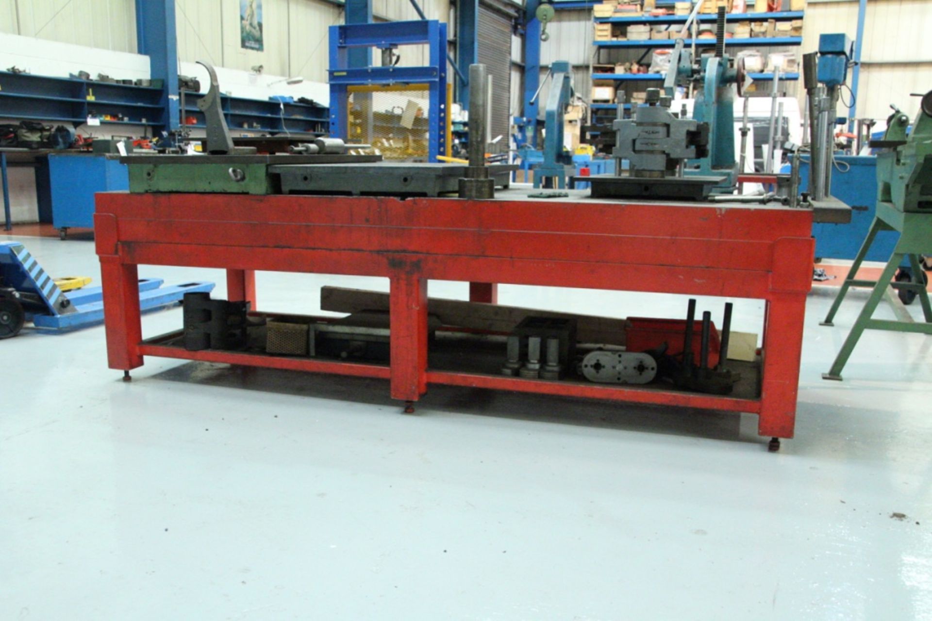 T-SLOTTED TABLE, approx. 2.43m x 915mm, with steel stand (excluding contents) - Image 2 of 3