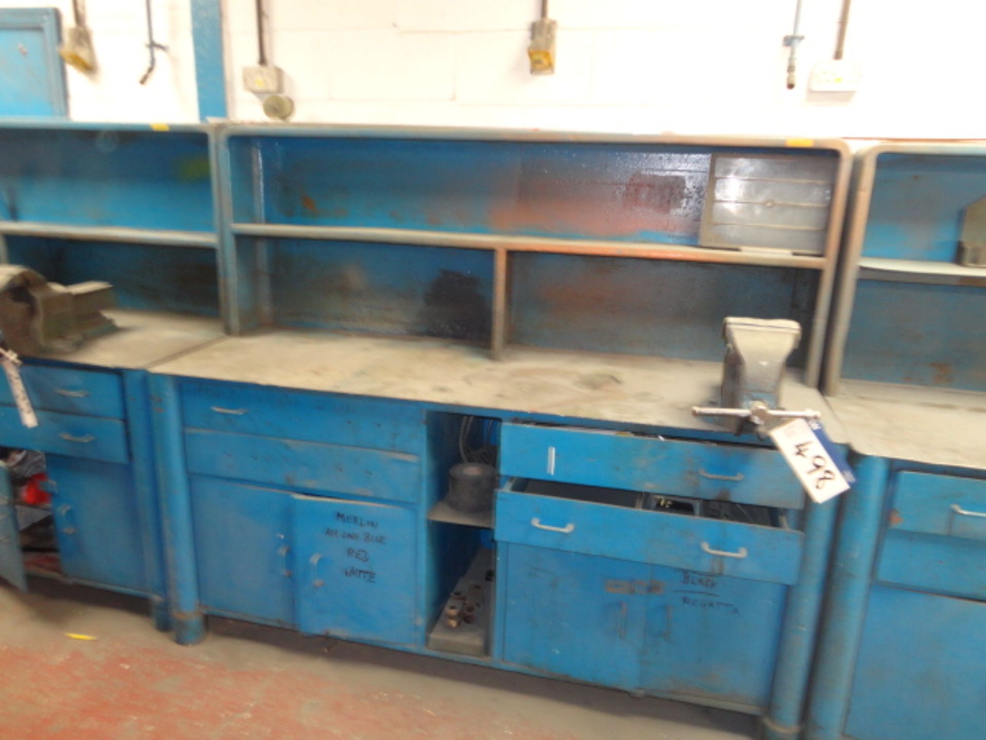 Multi-Compartment Steel Workbench, with Record No. 25 6in bench vice