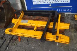 Forks & Brackets (understood to be for a JCB 531-70 telehandler)