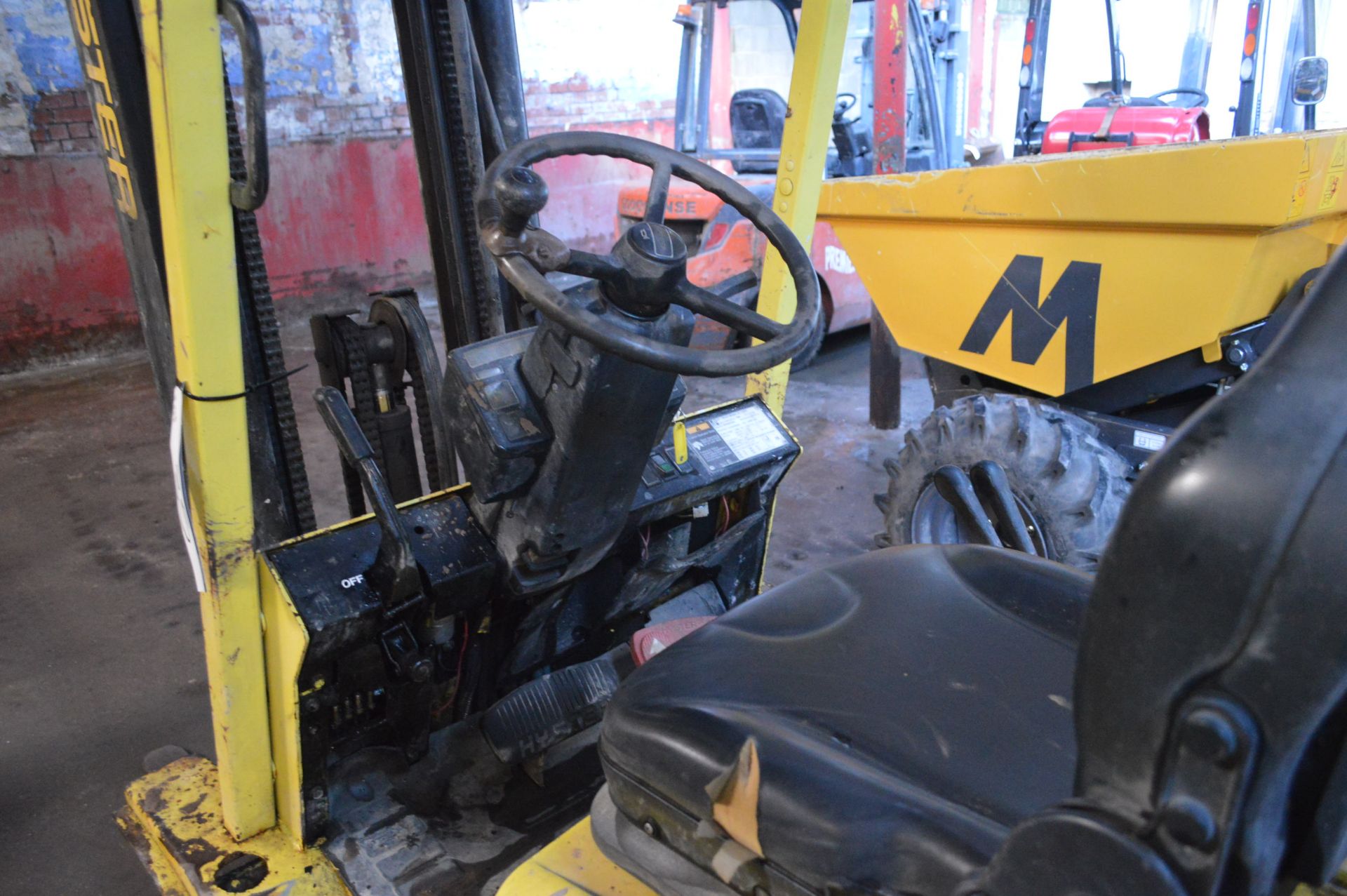 Hyster H1.75XM LPG Fork Lift Truck, serial no. D001B09108V, year of manufacture 1998, indicated - Image 5 of 5