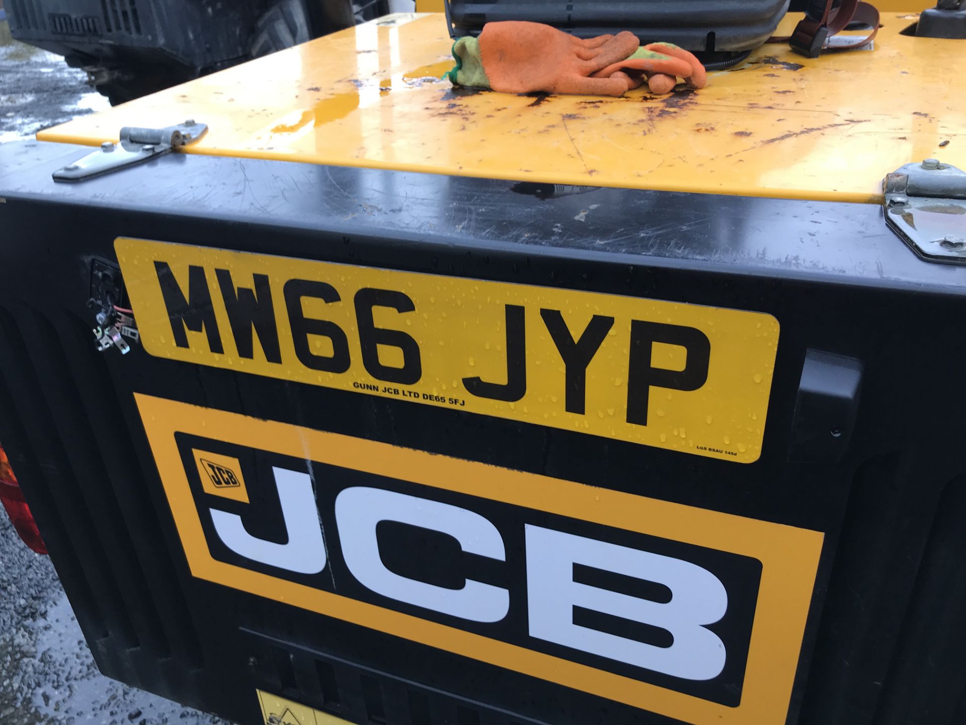 JCB 3TFT Manual 3 Tonne Dumper, registration no. MW66 JYP, vin no. SLBDDDKJEGGRE0502, year of - Image 6 of 6