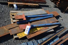 Assorted Chequer Plates & Posts, on pallet