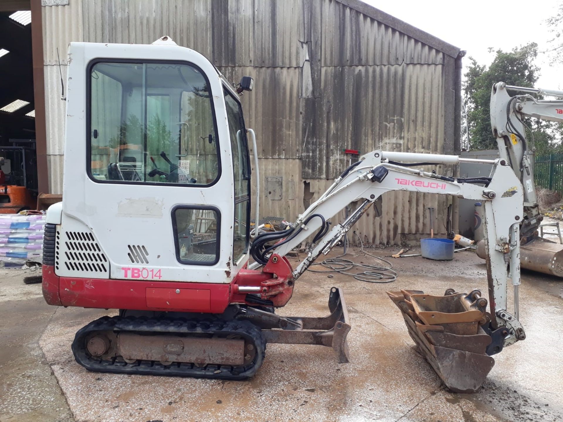 Takeuchi TB014 Tracked Excavator, serial no.11410336, year of manufacture 2007, indicated hours 2, - Image 3 of 6