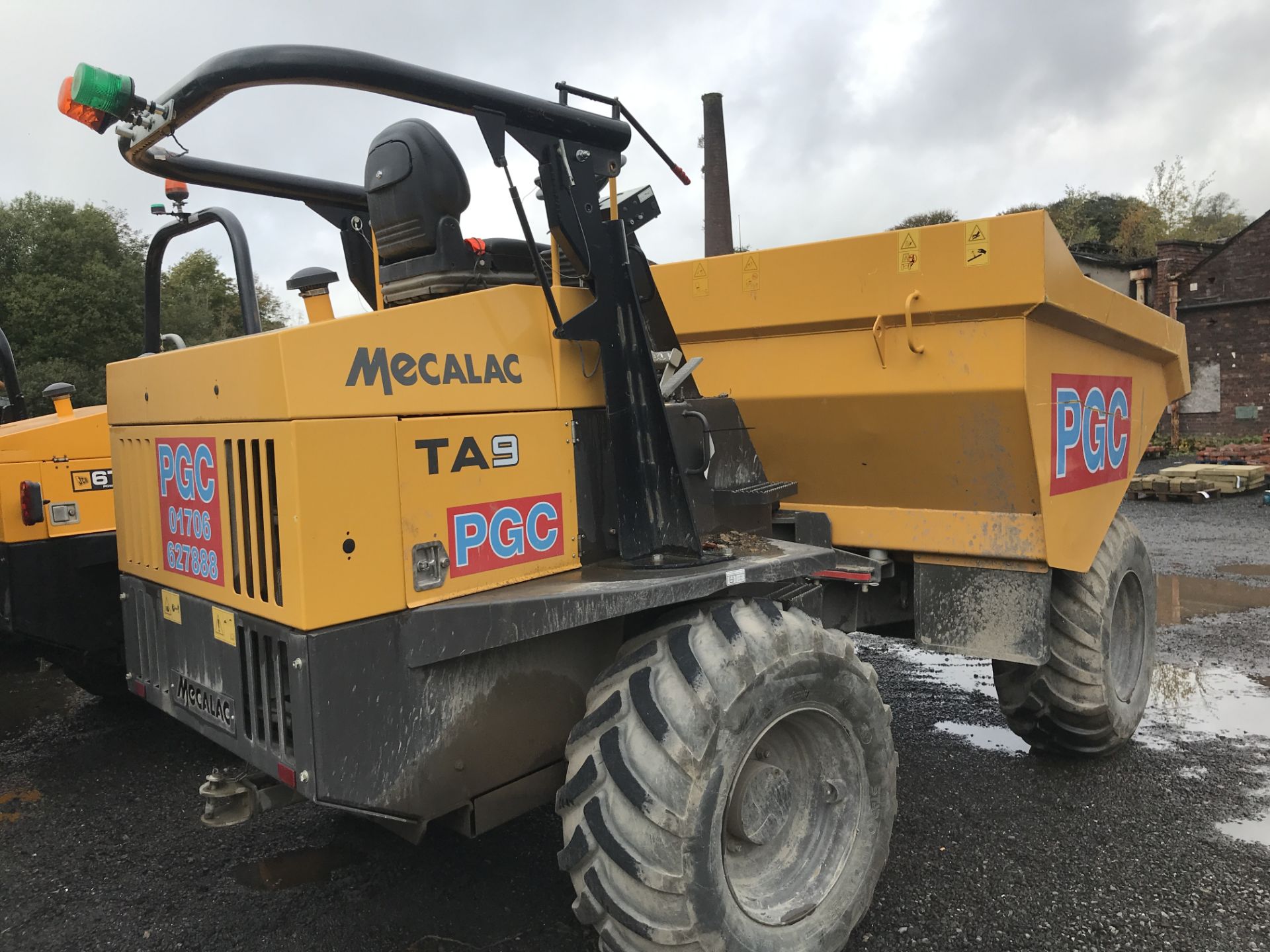 Mecalac TA9 9 Tonne Dumper, VIN no. SLBD1DJ0EJ6PS5252, year of manufacture 2018, indicated hours 412 - Image 4 of 5