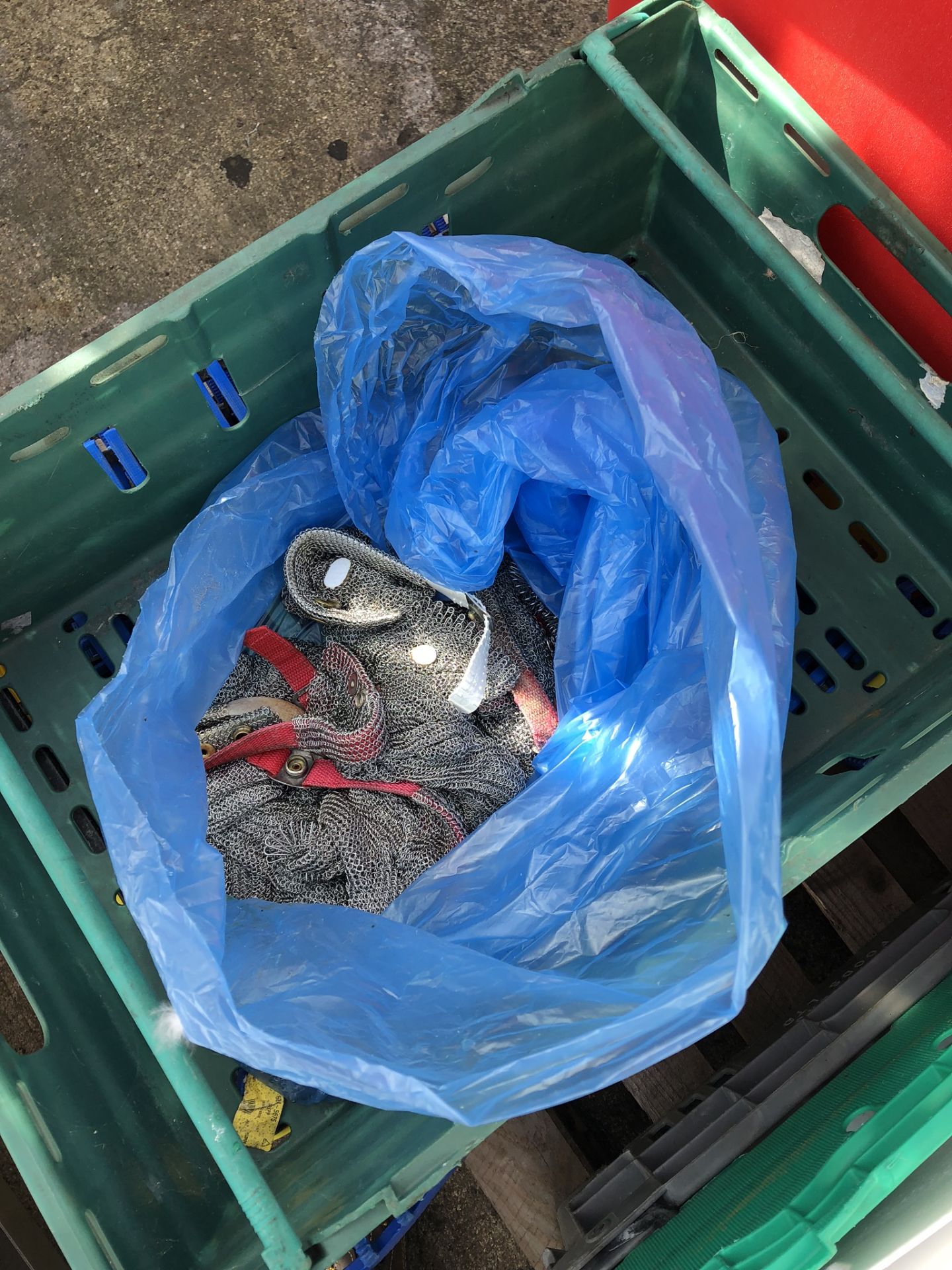 Quantity of Trays (containing plastic knife holders, matting and chainmail glove), lift out charge - - Image 2 of 3