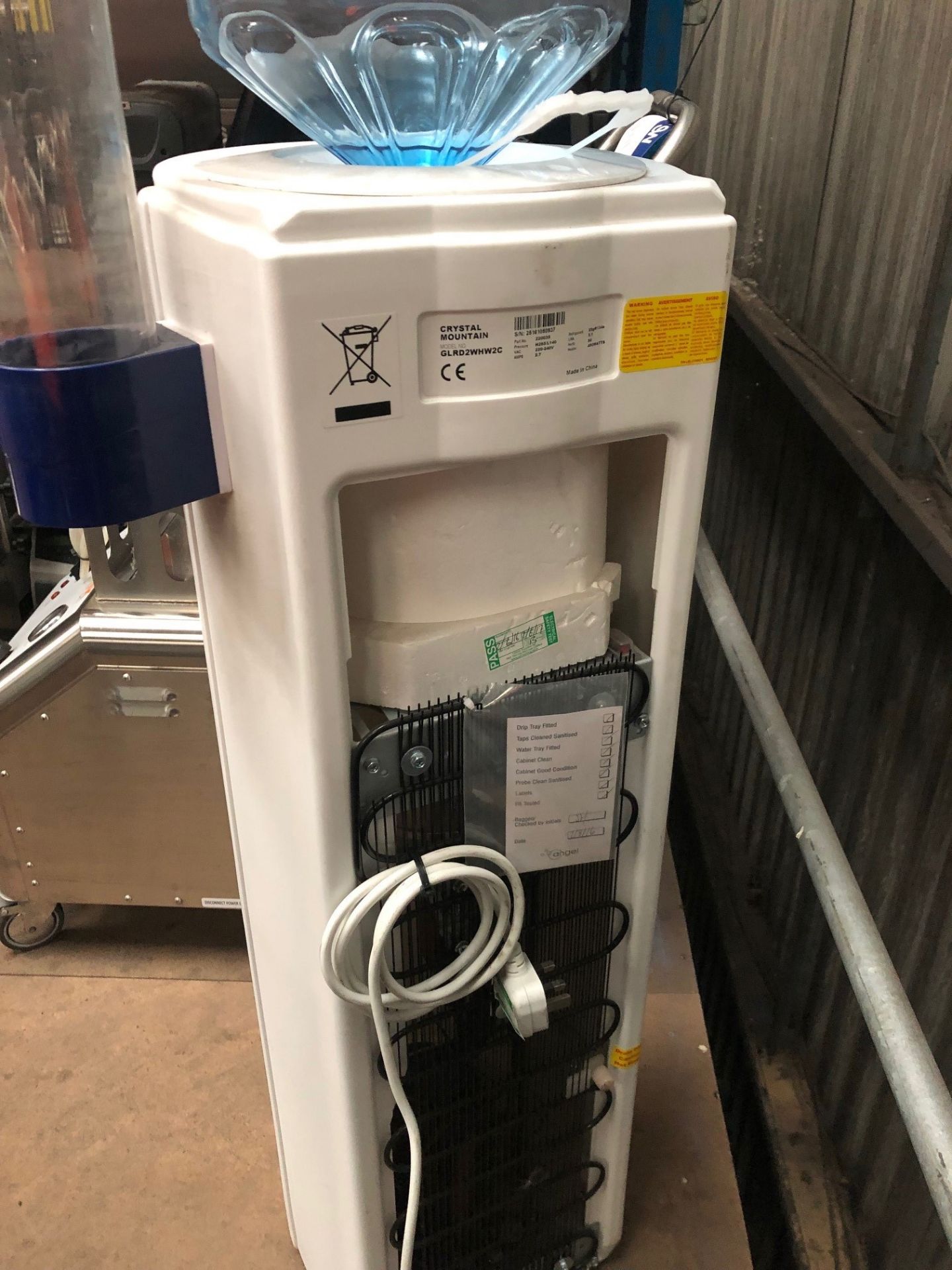 Water Dispenser, lift out charge - £10 - Bild 2 aus 2