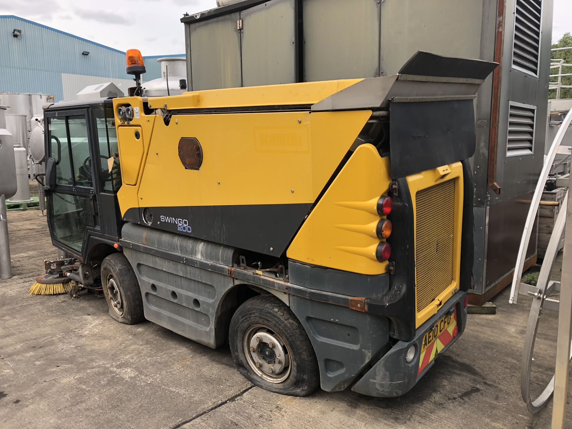 Schmidt Swingo 200 Road Sweeper, registration no. AE10 CFO (understood to require attention - non- - Image 2 of 3