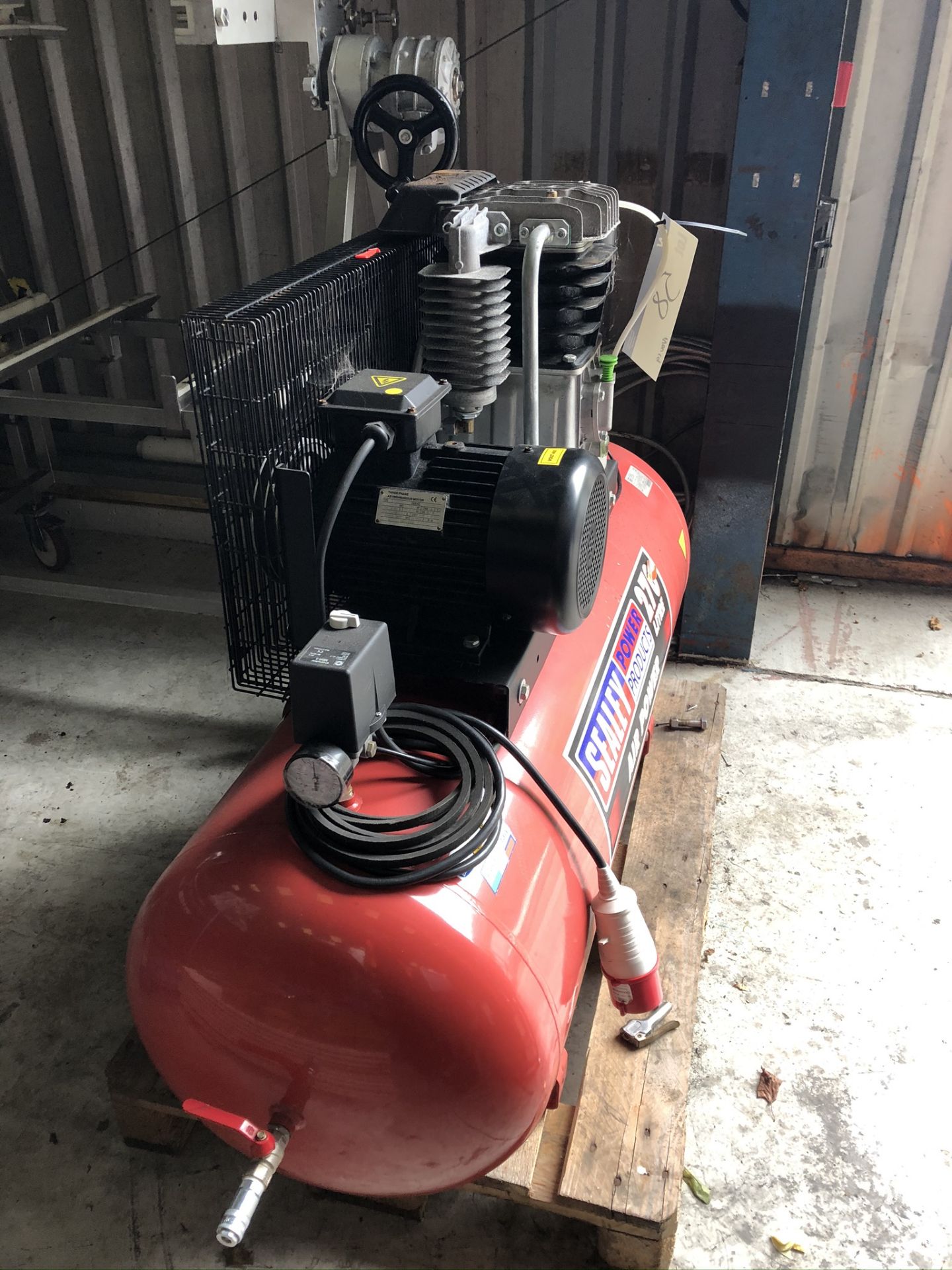 Sealey Receiver Mounted Air Compressor, plant no. - Image 3 of 3