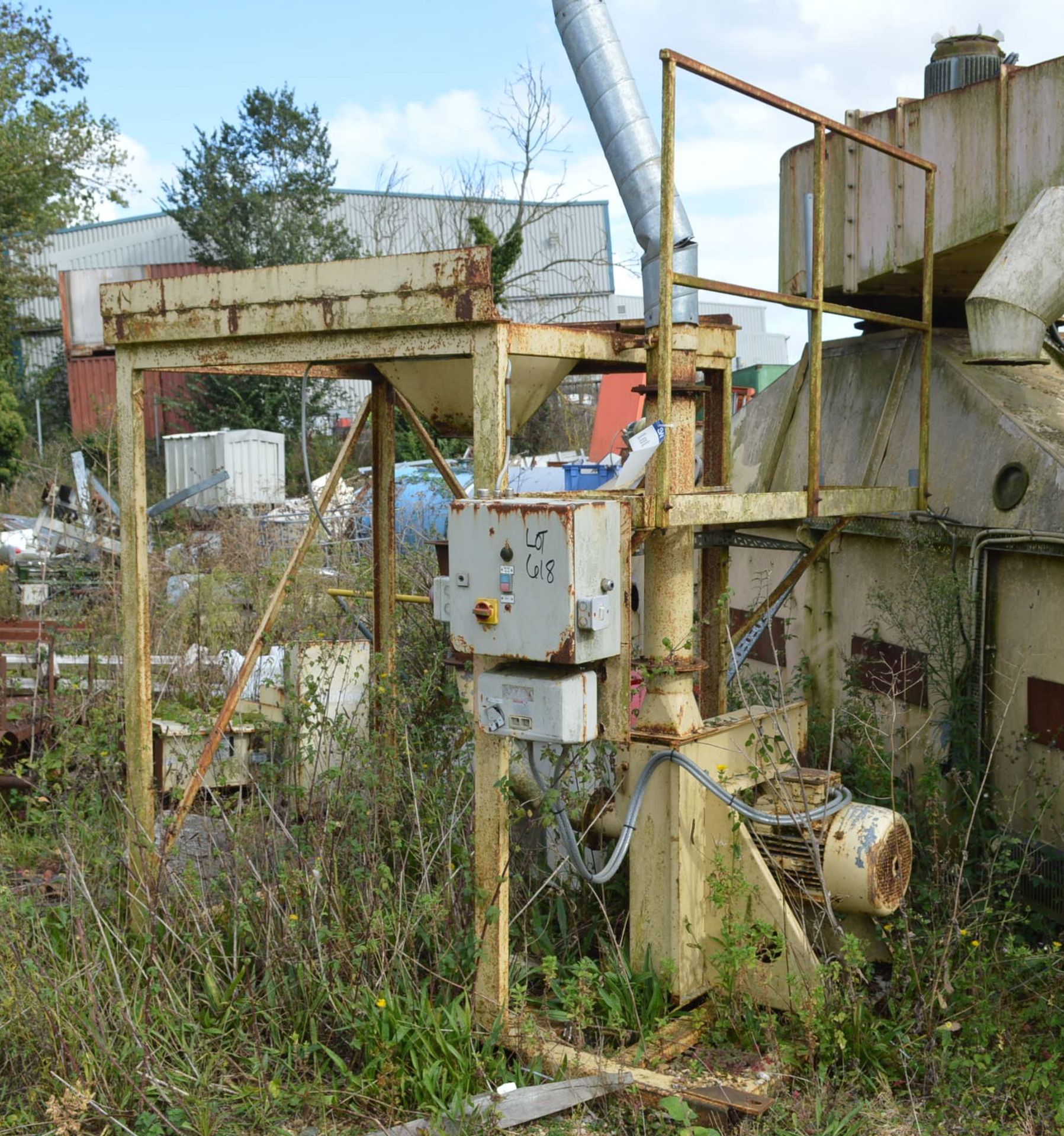 Tote Bin Emptying Stand, with discharge hopper and centrifugal fan - Image 2 of 3