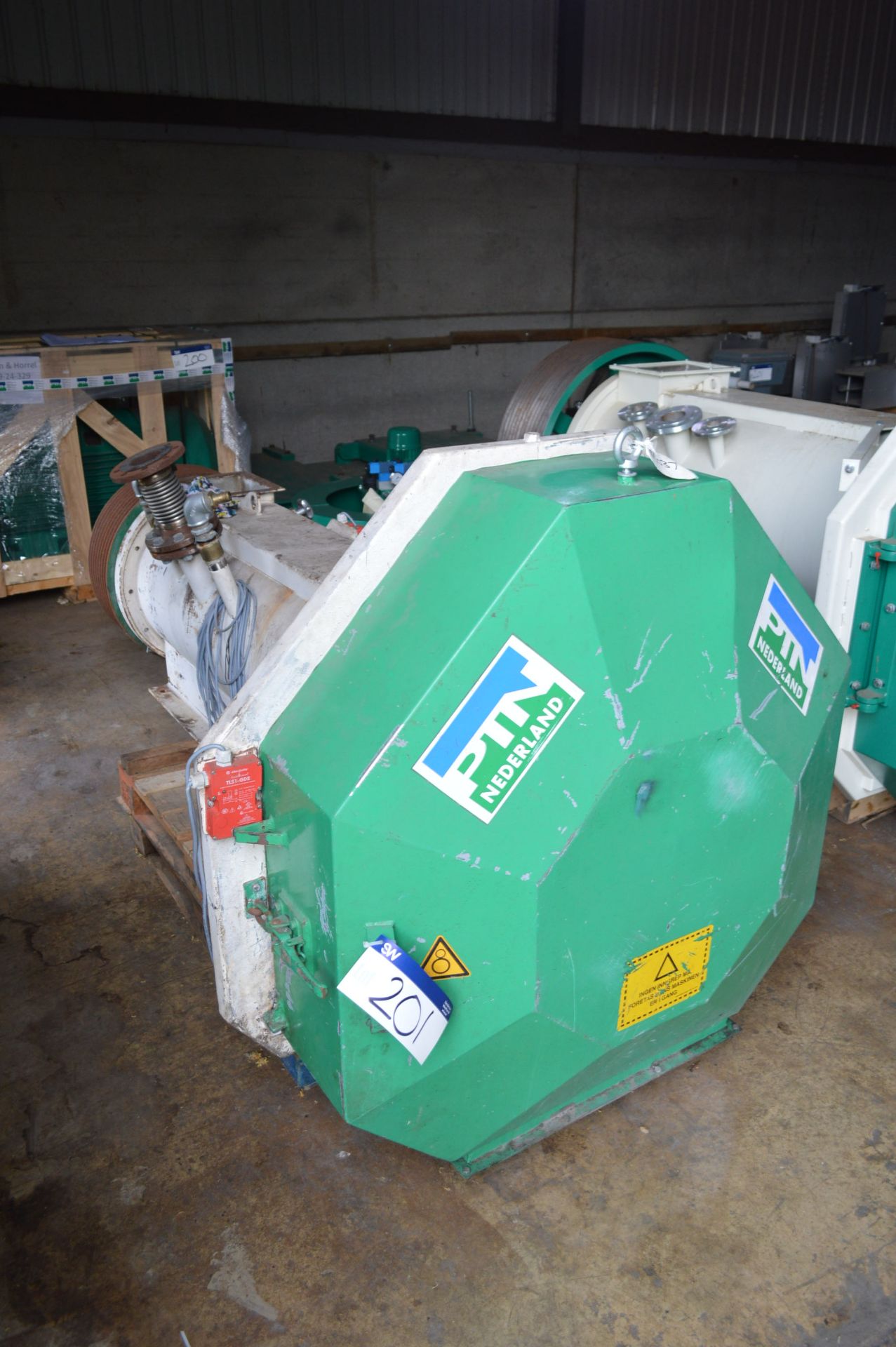 PTN BOA 500 x 1500 COMPACTOR, serial no. 132-95-003, CE1995, with electro/ hydraulic power pack & - Image 5 of 16